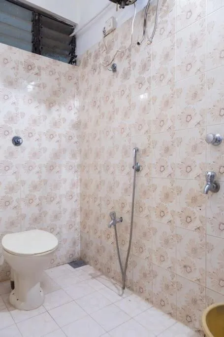 Bathroom in Villa Barbosa, 2 BHK Villa & Luxury Rooms near Colva, Sernabatim, Benaulim Beach