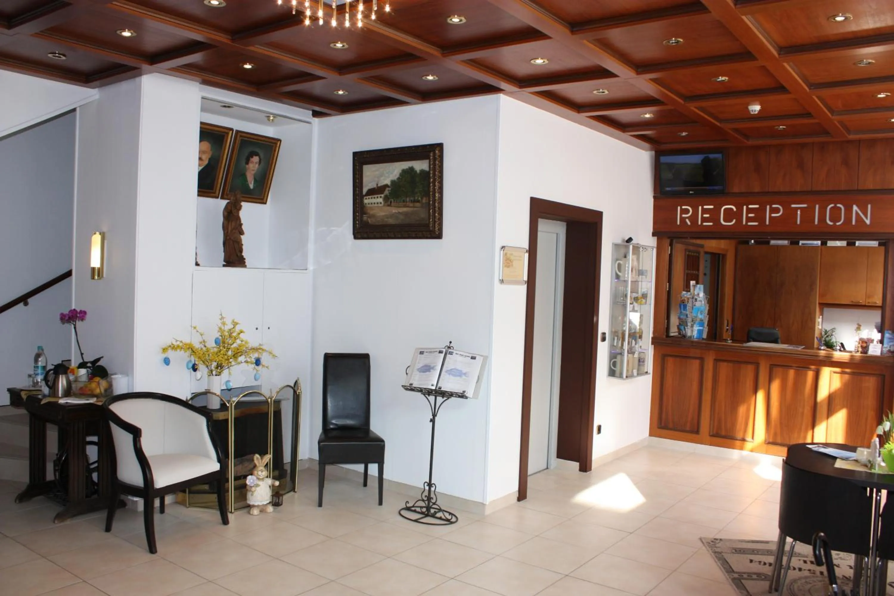 Lobby or reception in Hotel Blauer Karpfen