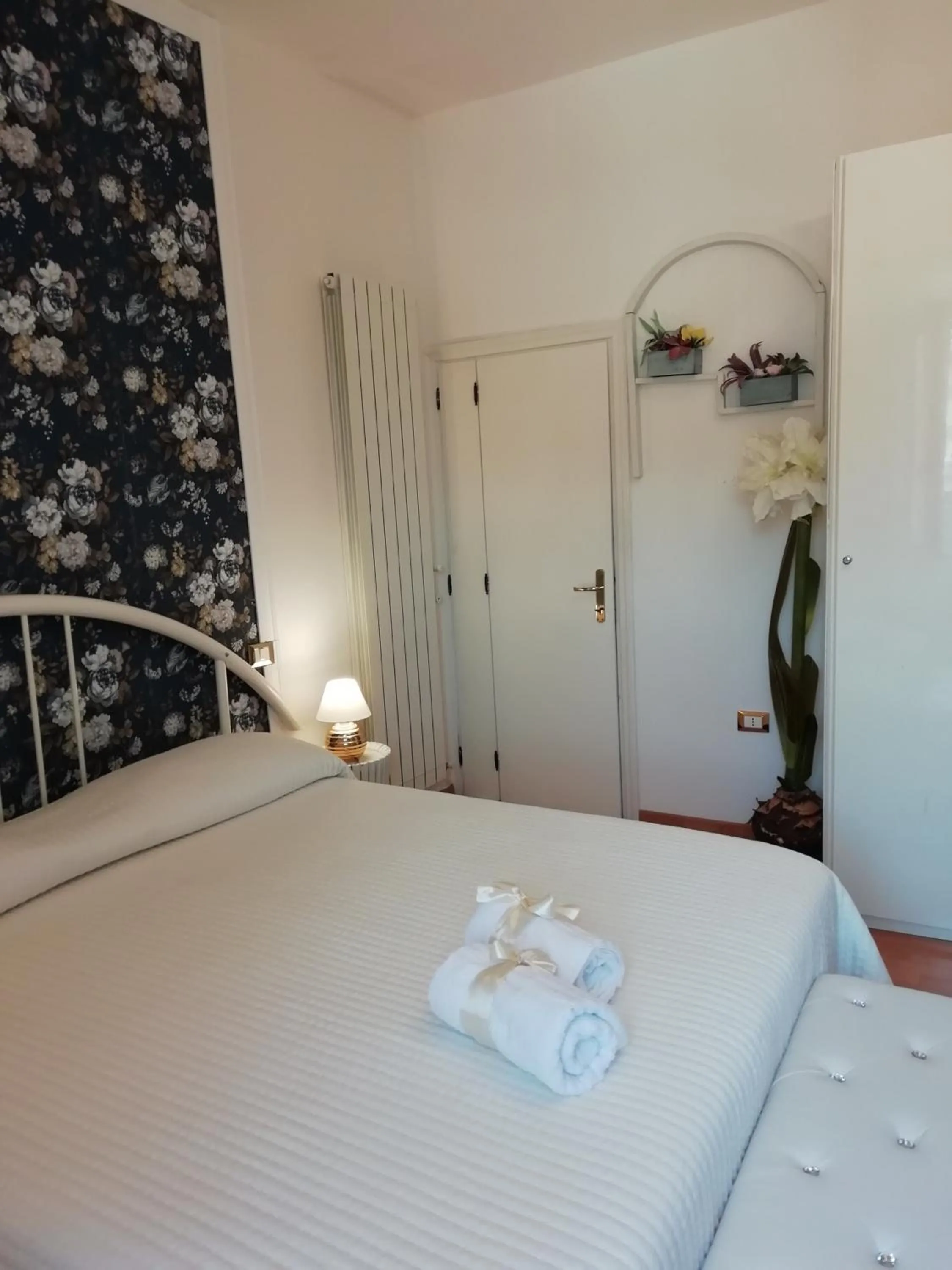 Internal: Not applicable to any particular room, Bed in Le Pinelle
