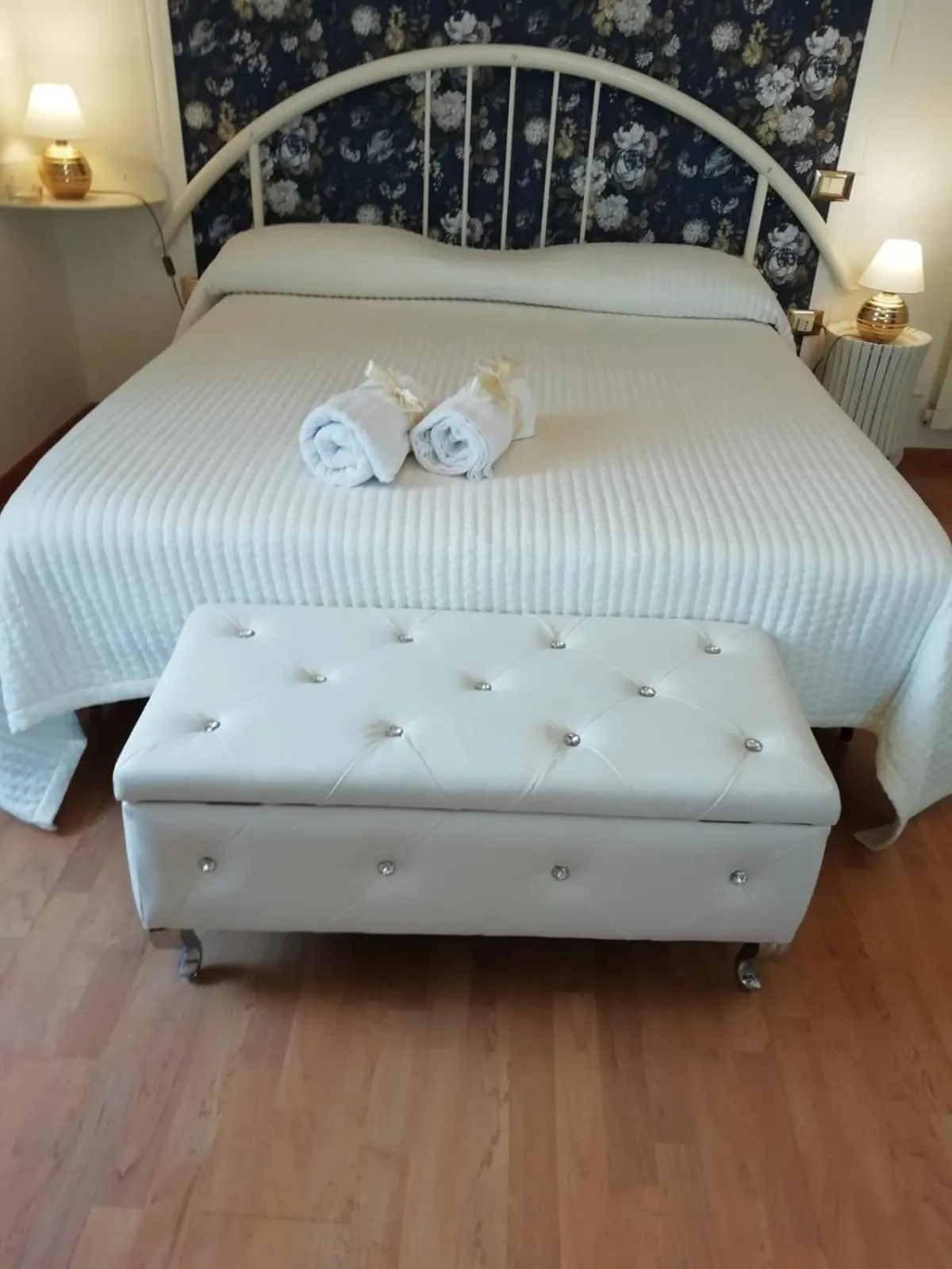 Bed in Le Pinelle