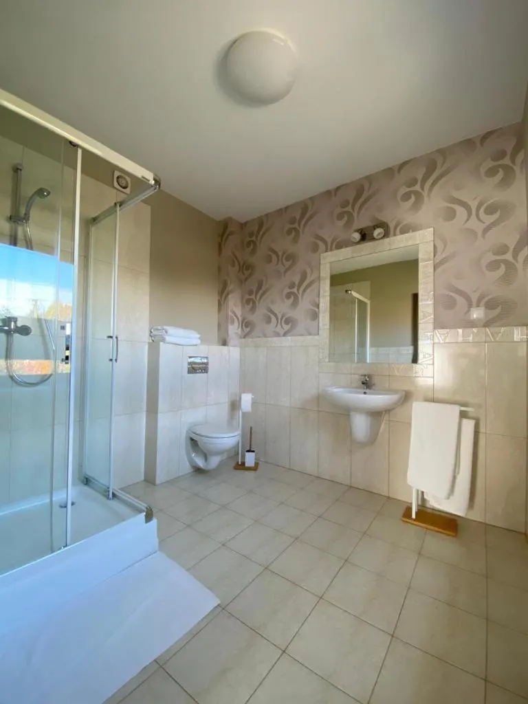 Three-Bedroom Apartment in Apartamenty Zielony Ogród