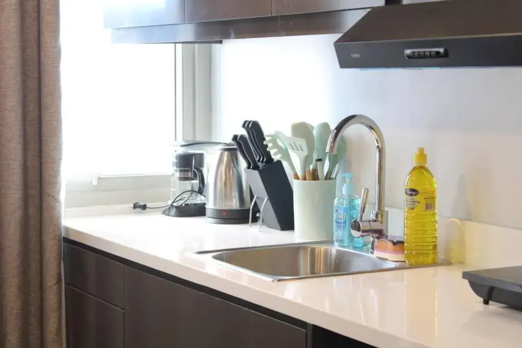 A2J Luxury BGC Balcony Suite Near SM AURA Taguig A2J Luxury BGC Balcony Suite Near SM AURA Taguig