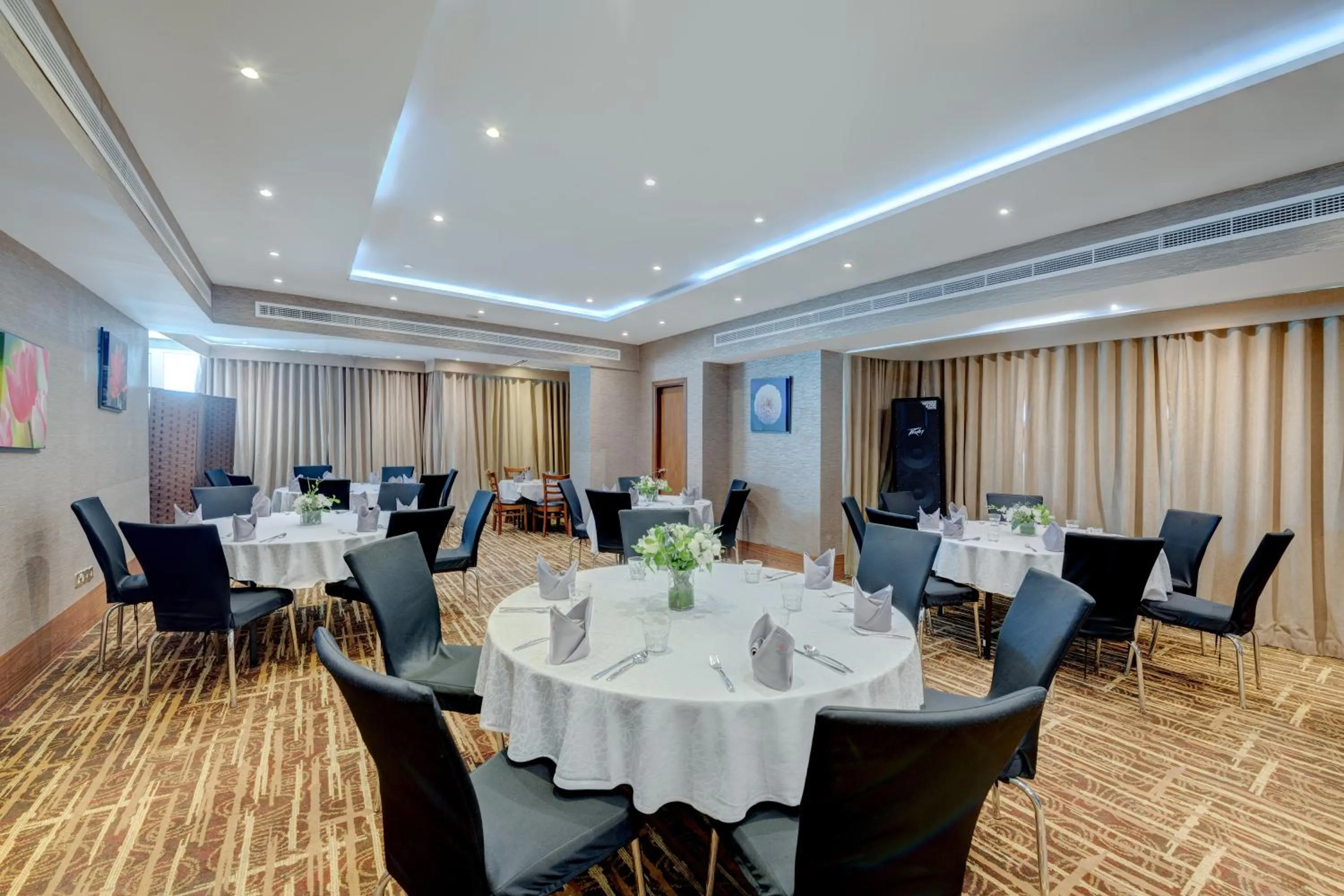 Banquet/Function facilities in Hawthorn Suites by Wyndham Abu Dhabi City Center