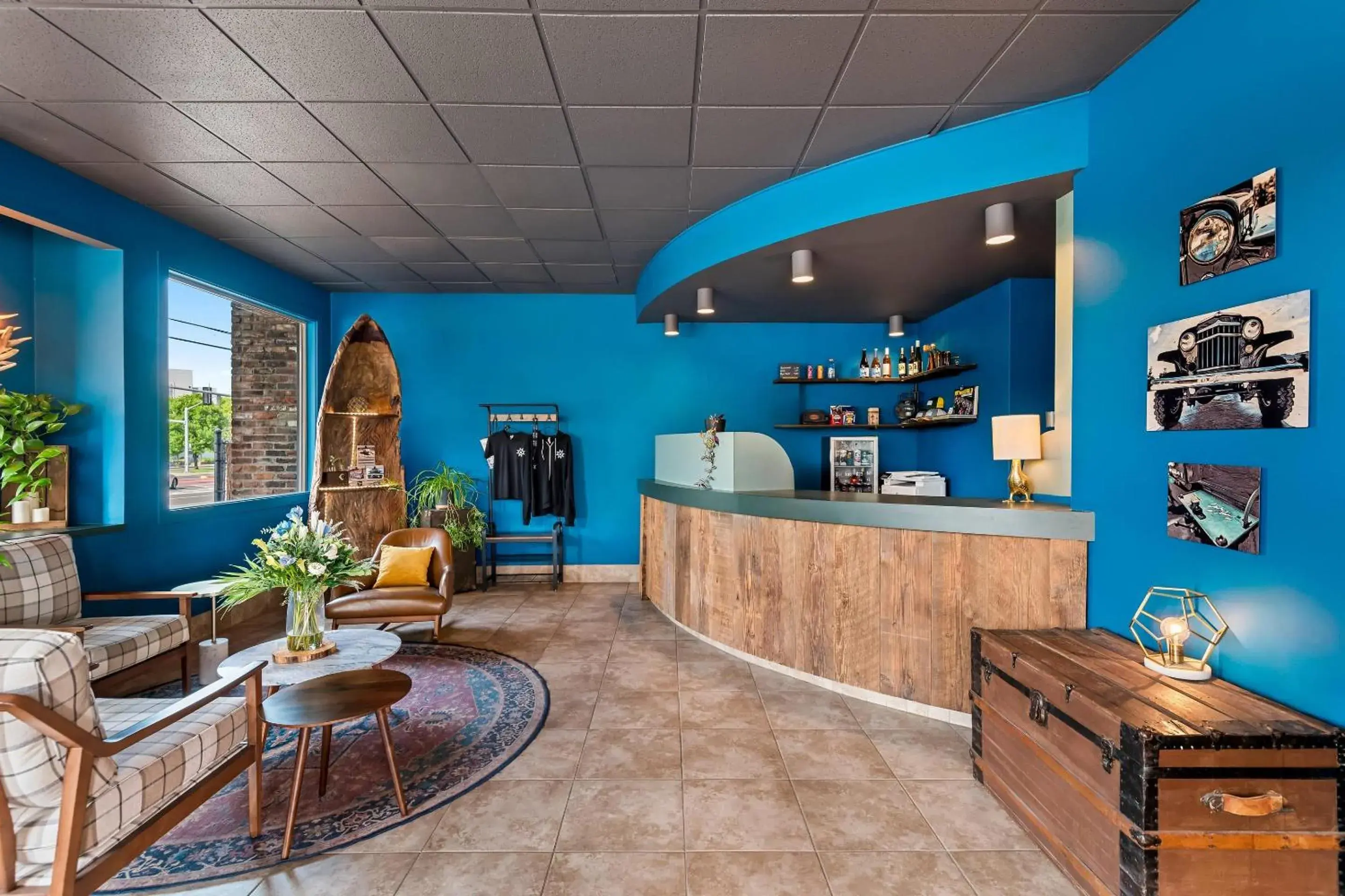 Lobby or reception in Maverick Hotel Eugene Near University, an Ascend Collection Hotel Lobby or reception in Maverick Hotel Eugene Near University, an Ascend Collection Hotel