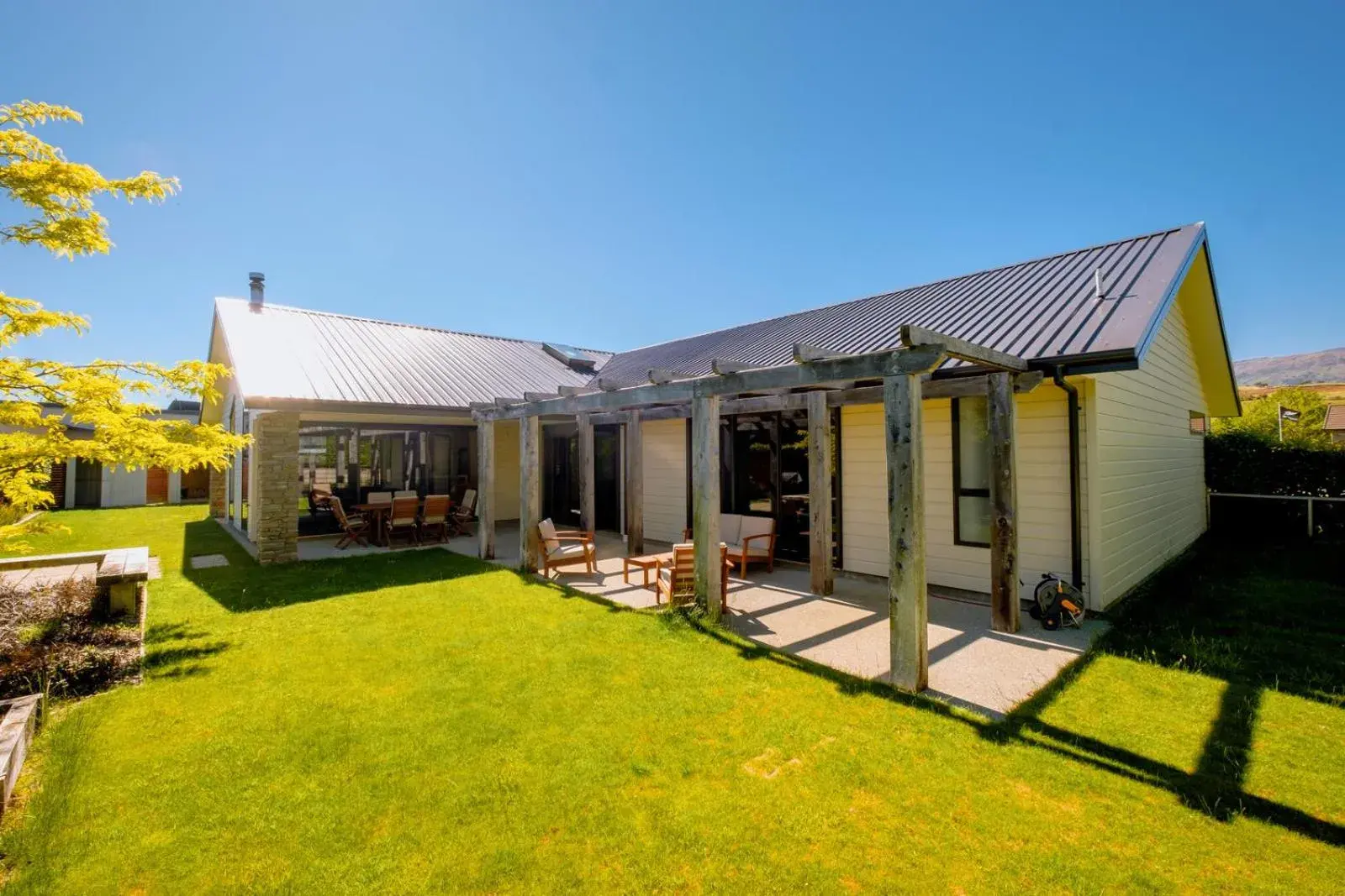 Roys Bay Lodge - Wanaka Holiday Home Roys Bay Lodge - Wanaka Holiday Home