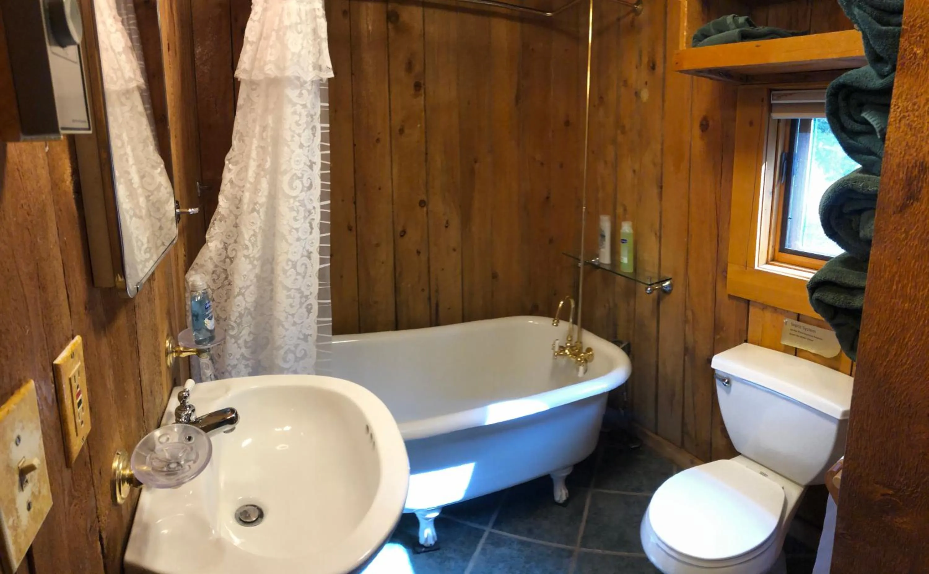Bathroom in Beyul Retreat