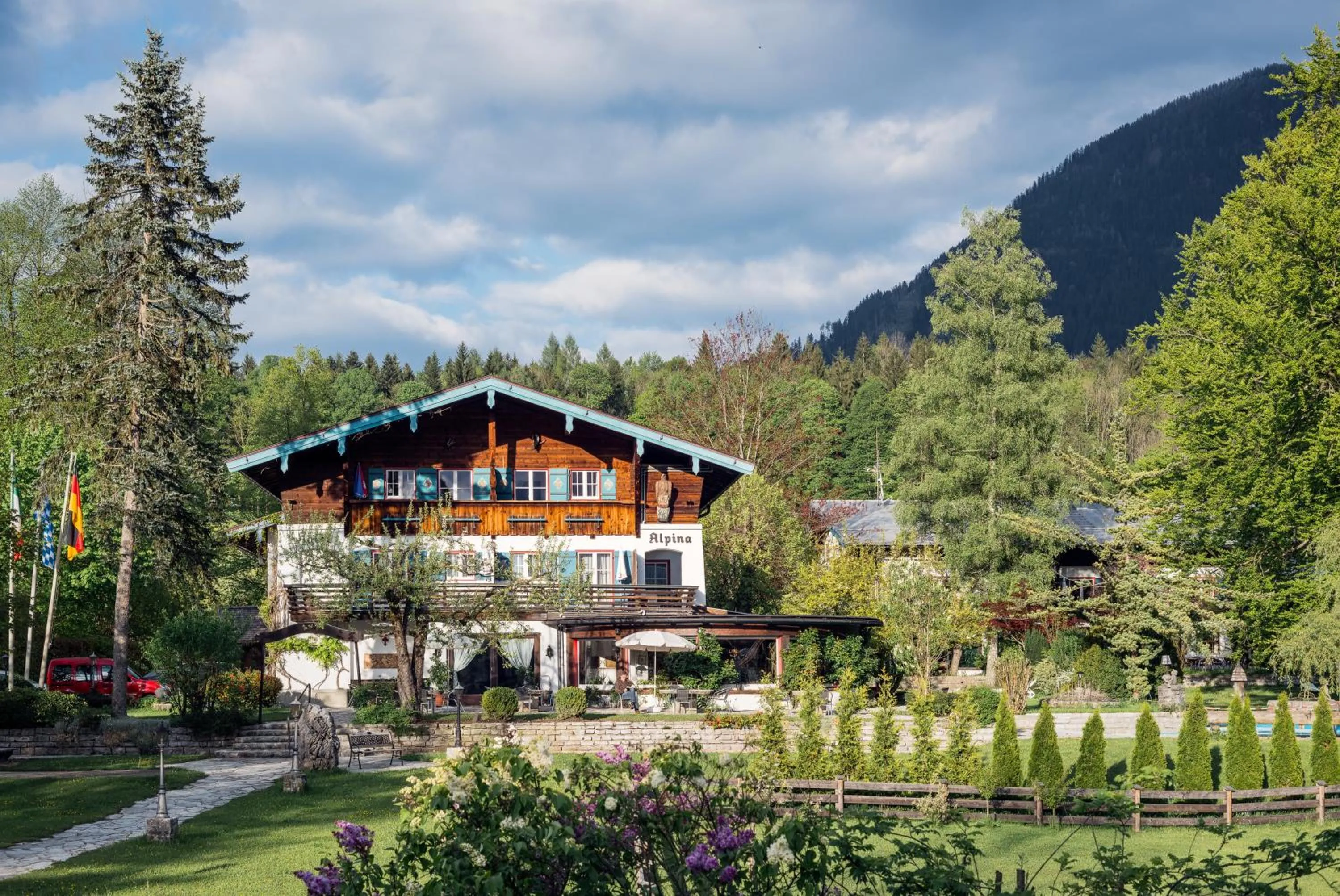 Facade/entrance in Stoll's Hotel Alpina