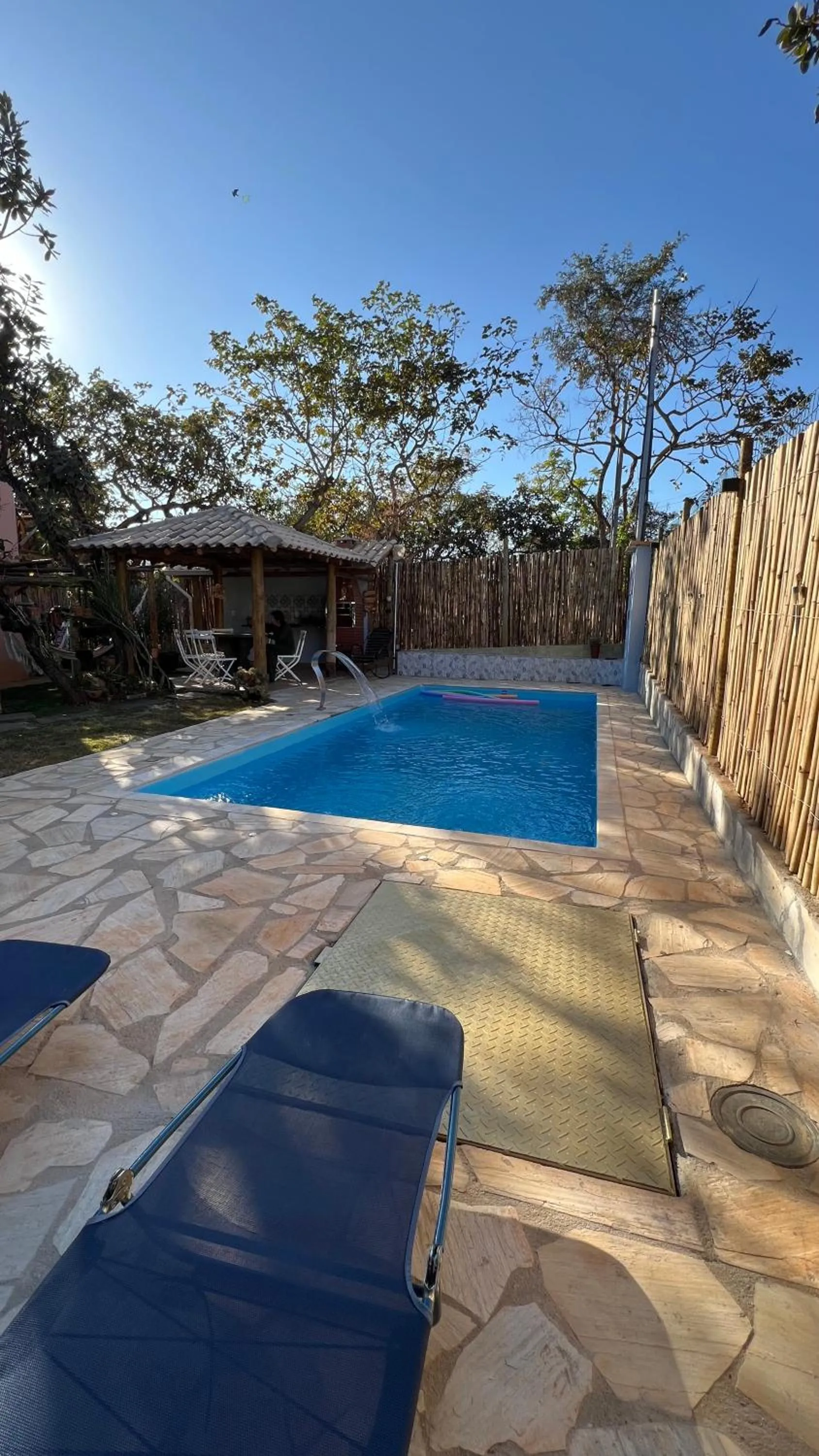 Swimming pool in Pousada Casa redonda