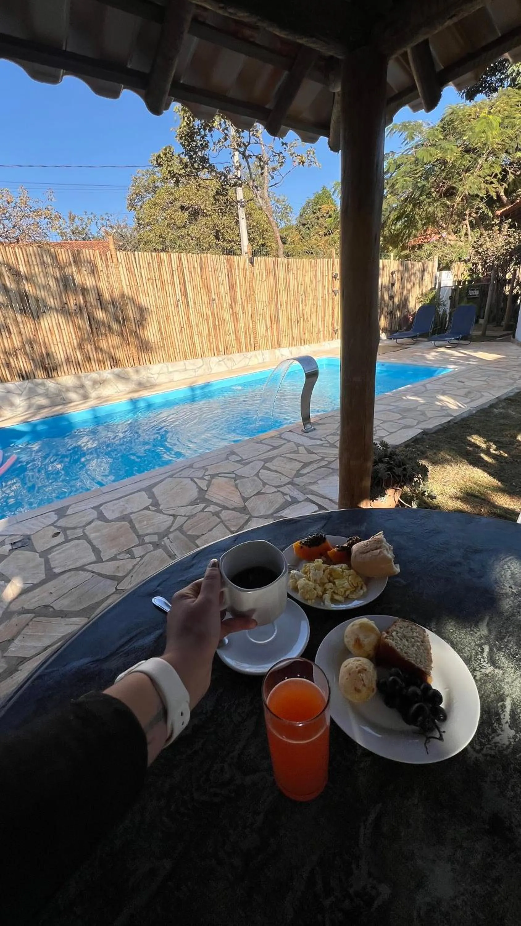 Swimming pool in Pousada Casa redonda