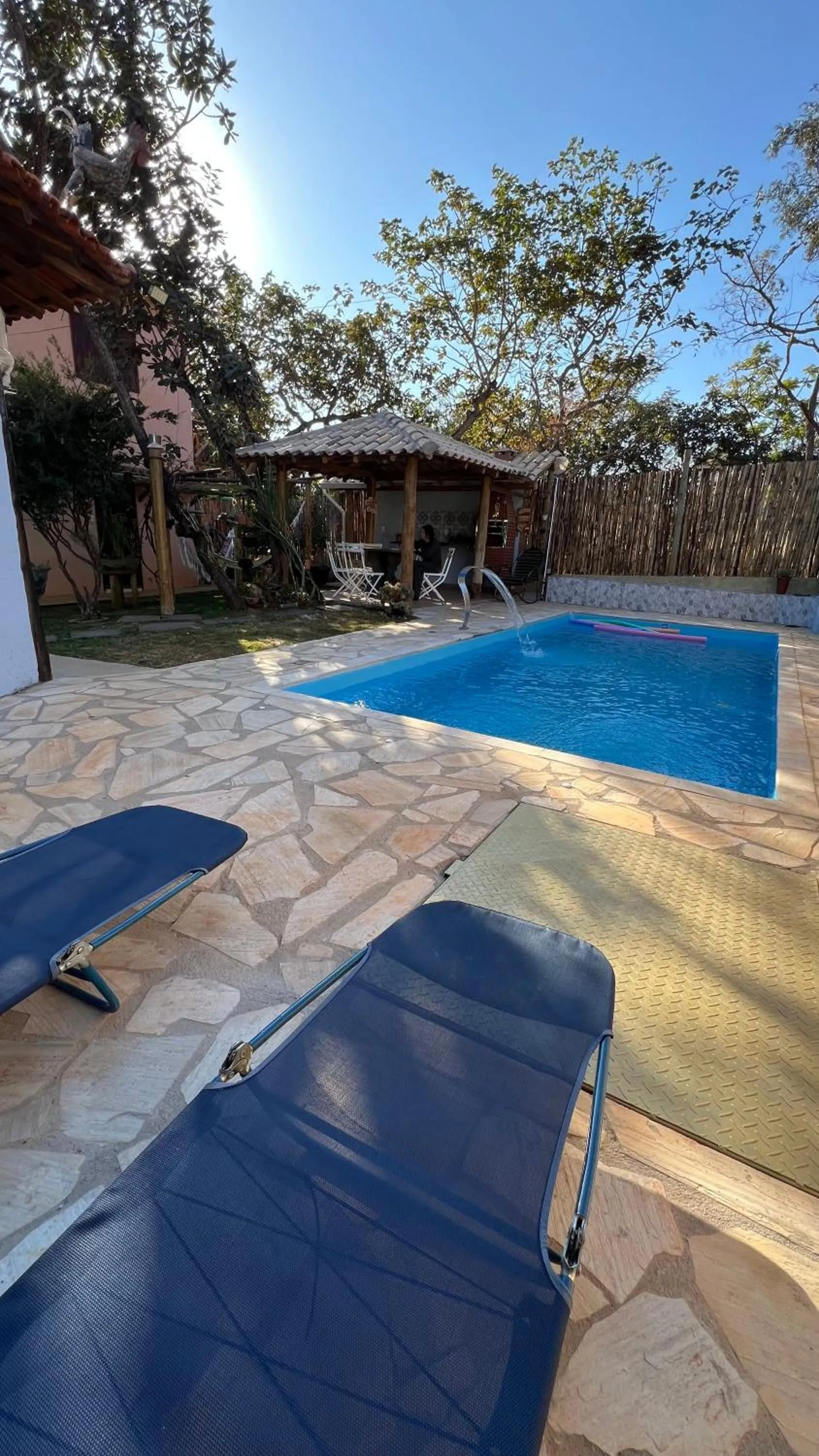 Swimming pool in Pousada Casa redonda