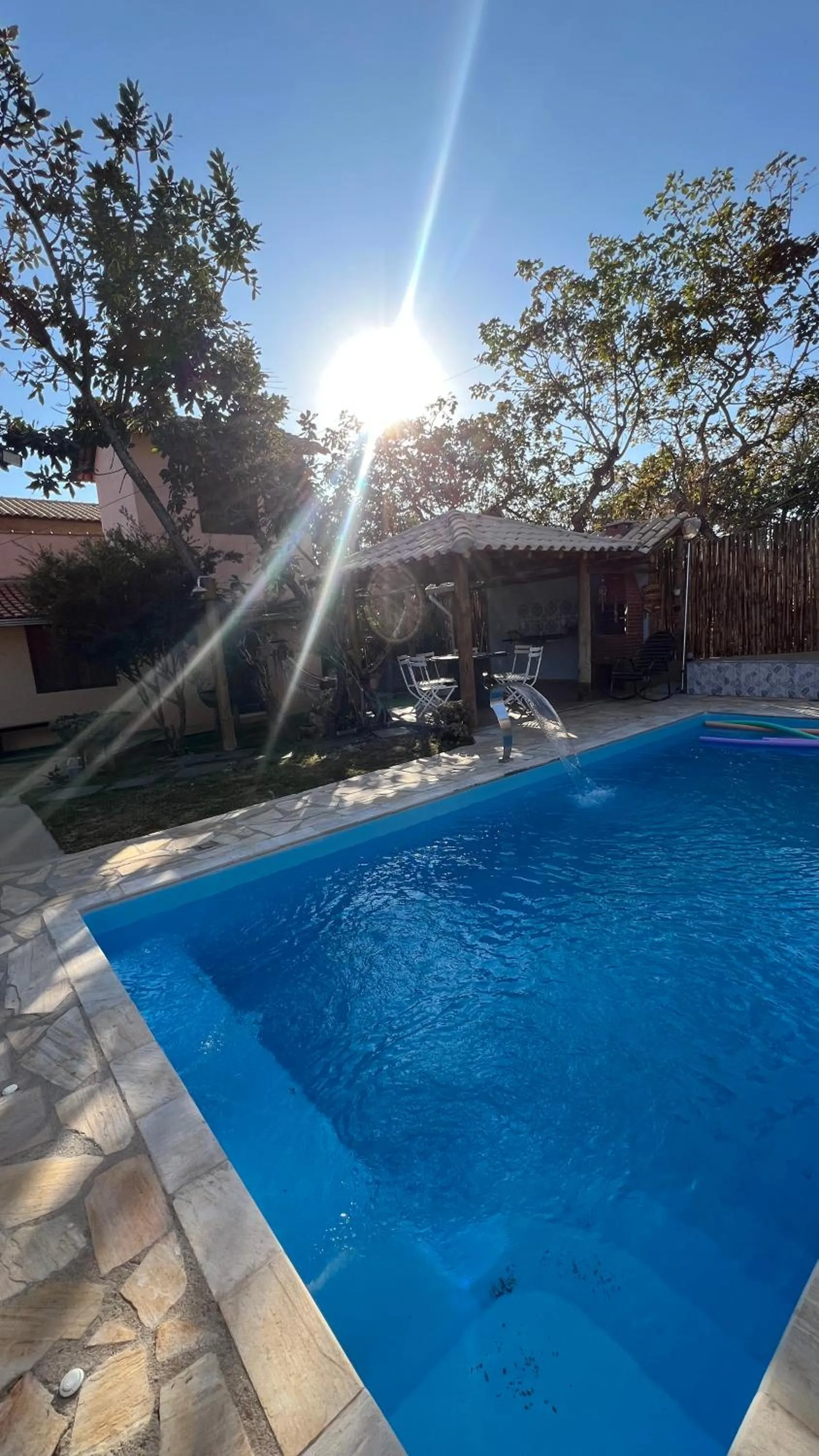Swimming pool in Pousada Casa redonda
