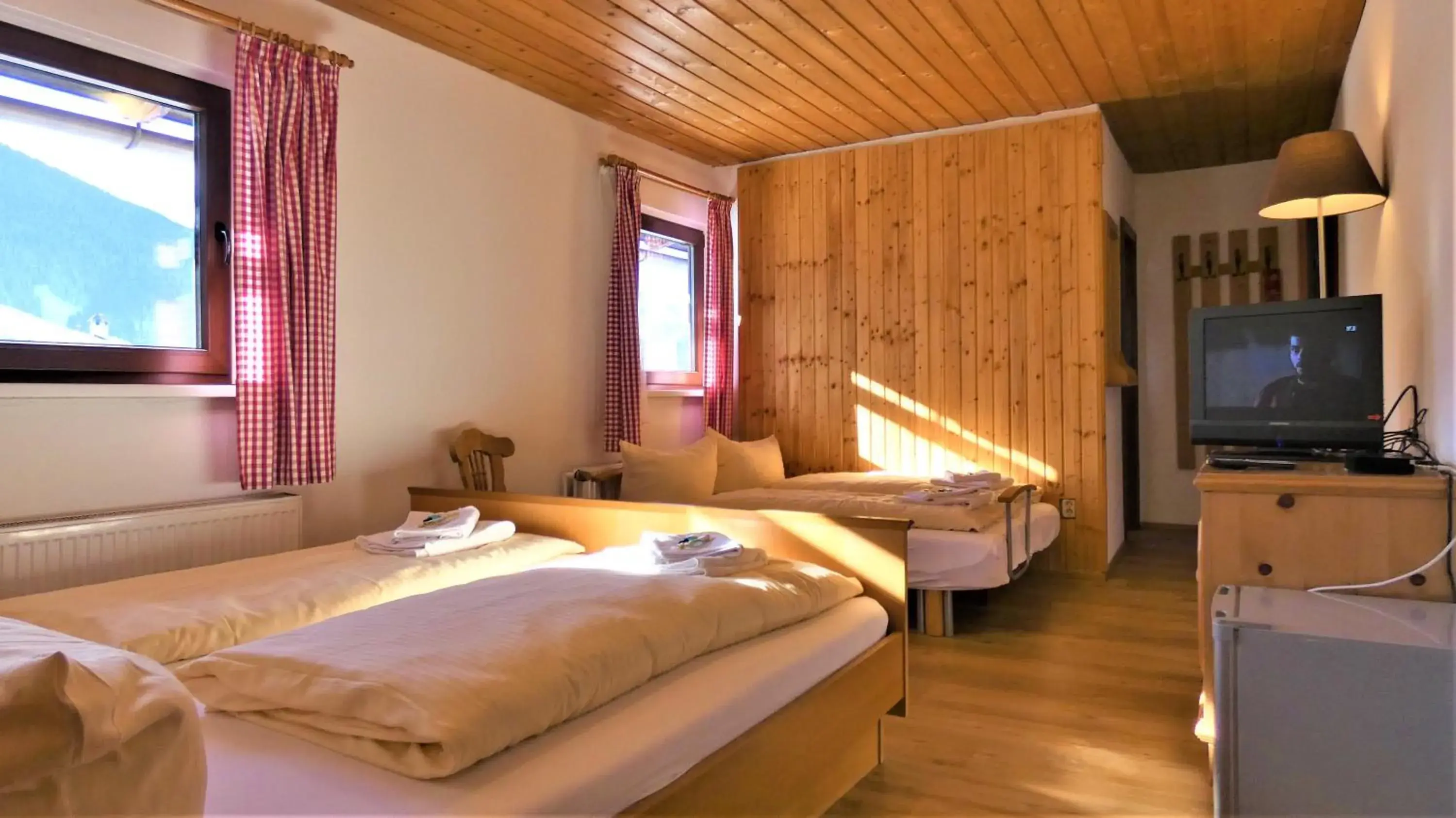 Quadruple Room - single occupancy in Sporthotel Schönau am Königssee Quadruple Room - single occupancy in Sporthotel Schönau am Königssee