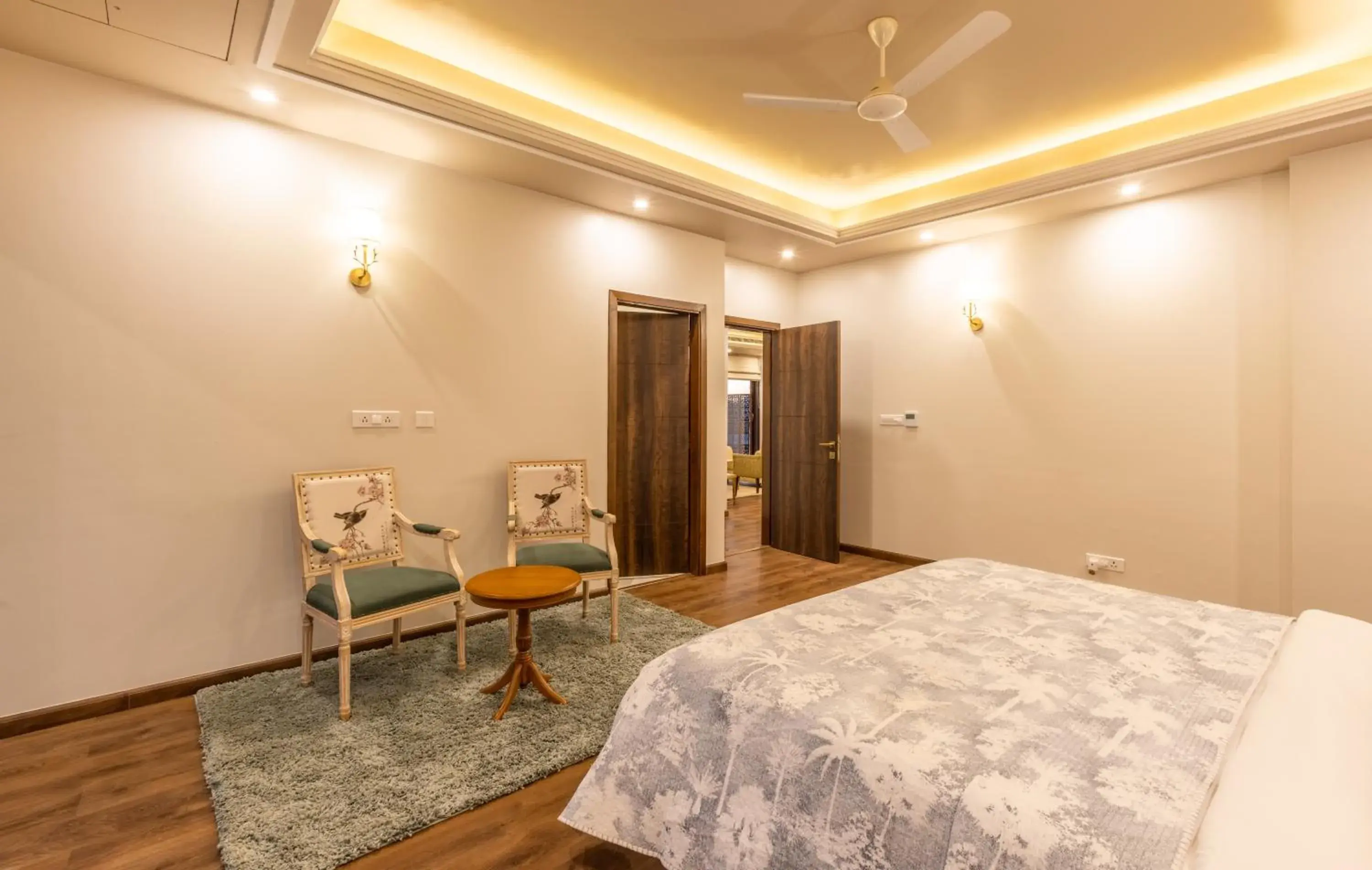 Bedroom, Bed in The Manor Luxury Apartments, Shimla Bedroom, Bed in The Manor Luxury Apartments, Shimla