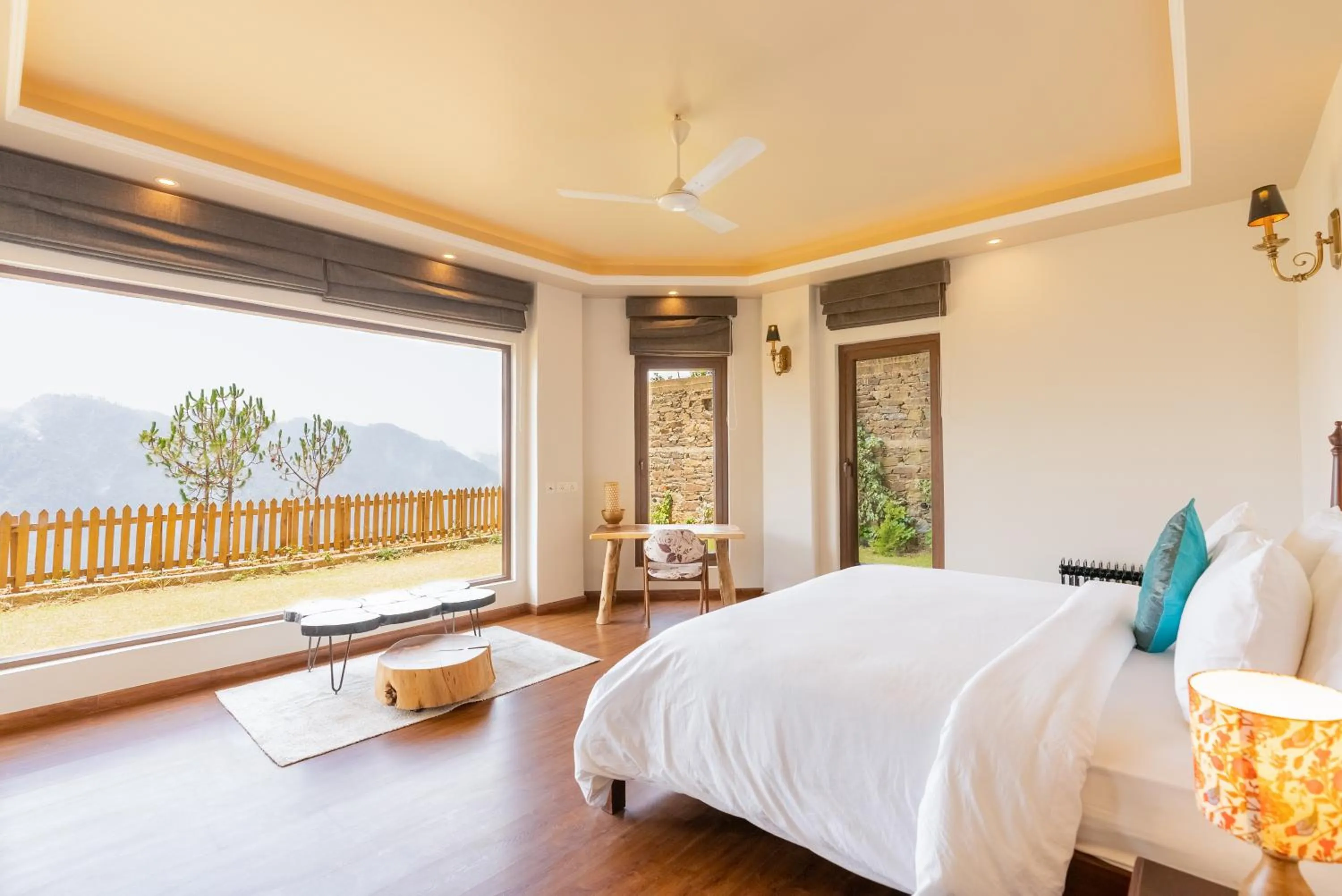 View (from property/room), Bed in The Manor Luxury Apartments, Shimla