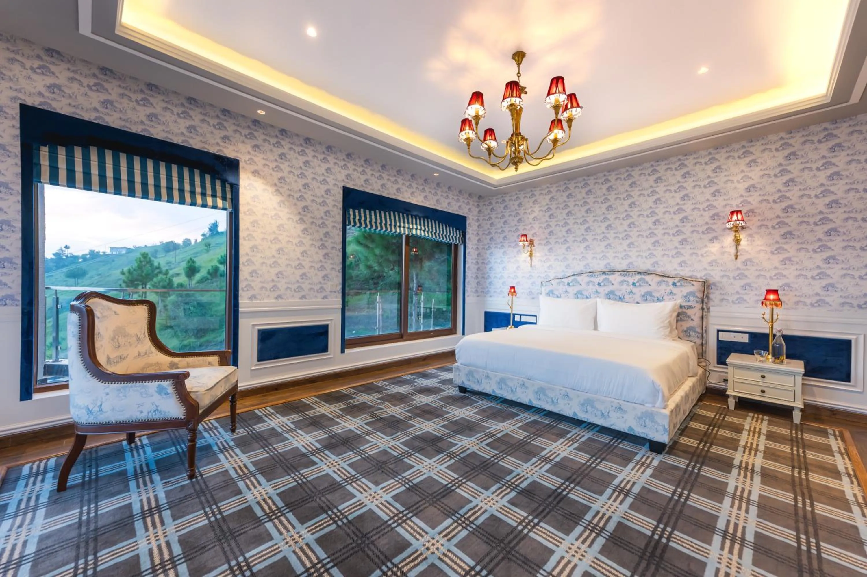 Seating area, Bed in The Manor Luxury Apartments, Shimla