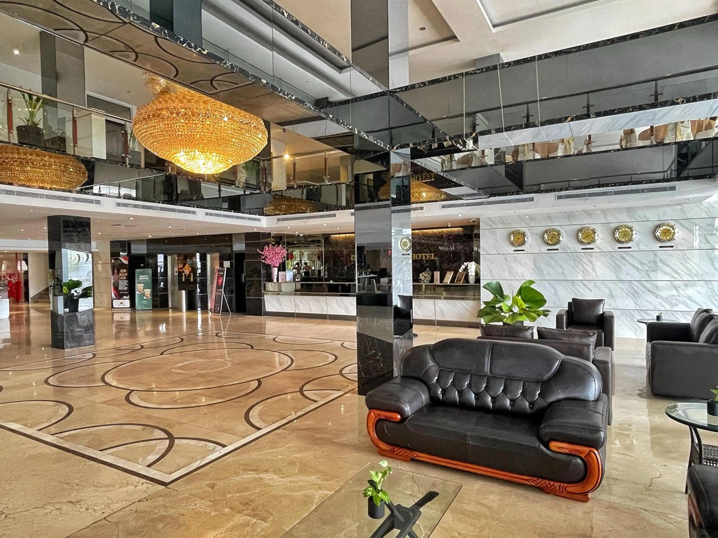 Lobby or reception in Grand Sydney Hotel