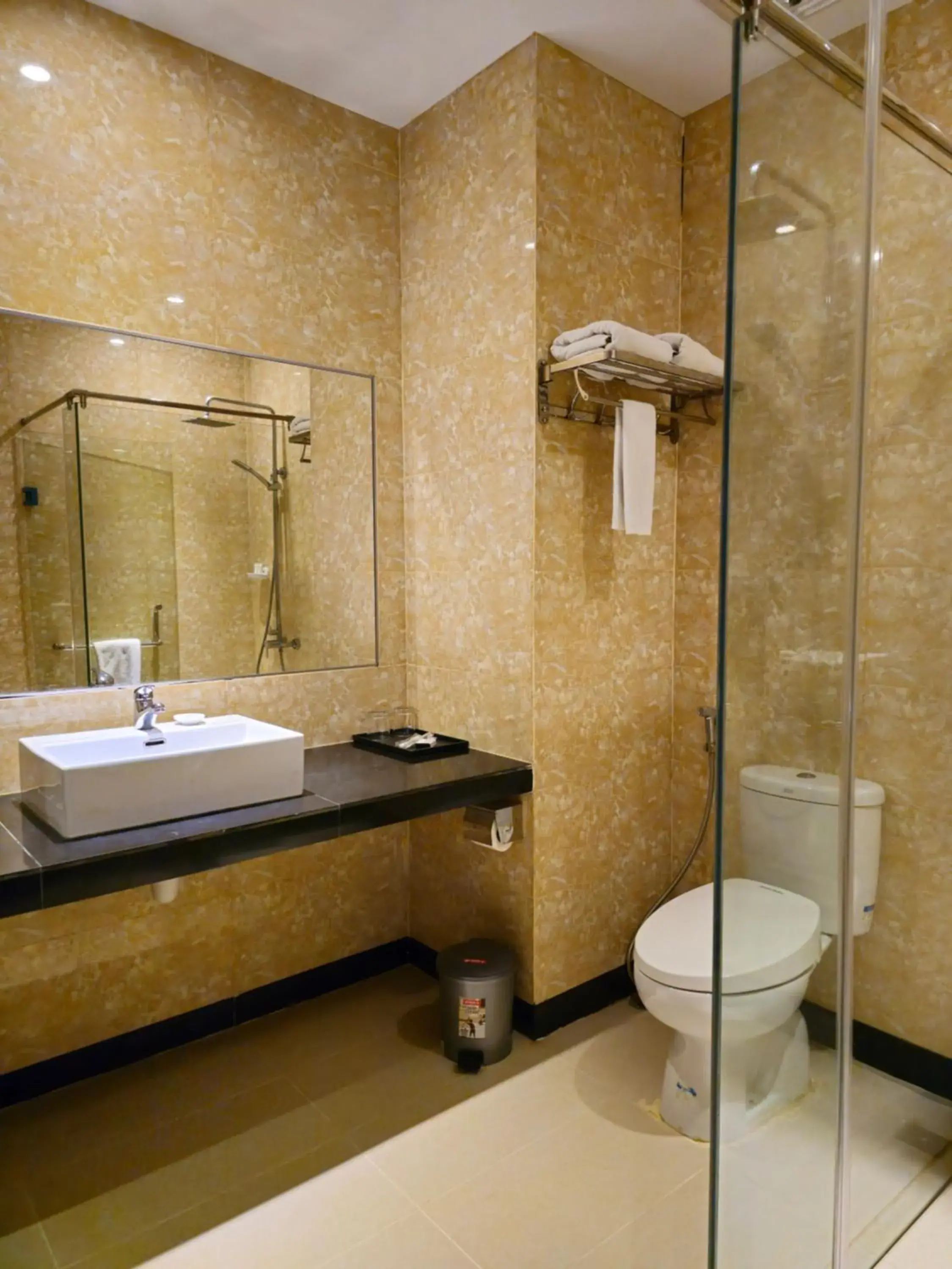 Deluxe Twin Room in Grand Sydney Hotel Deluxe Twin Room in Grand Sydney Hotel