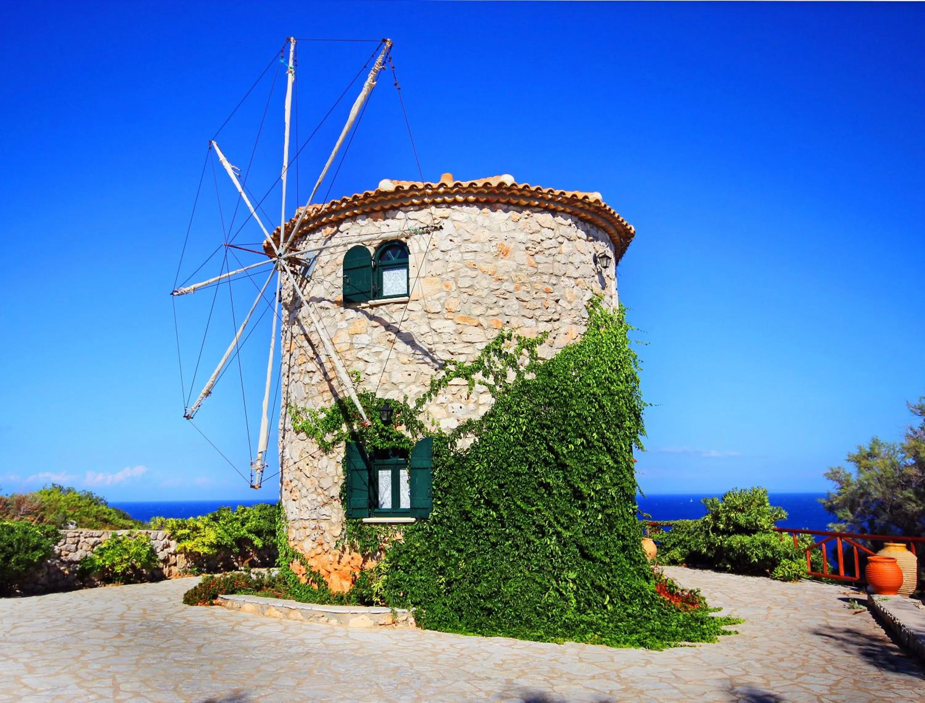 Property building in Potamitis Windmills & Apartments - Unique Stay with Scenic Views, by ZanteWize