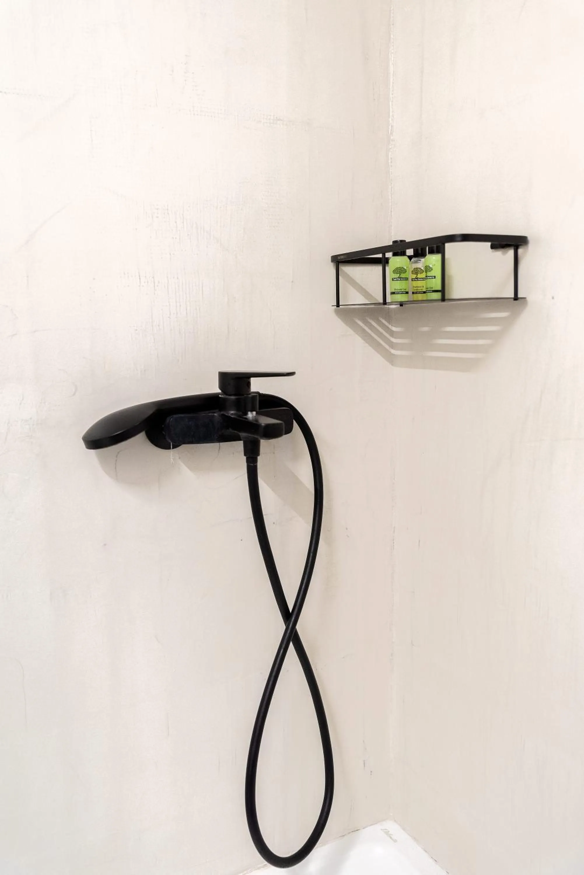 Shower in Costa Azzurra Hotel