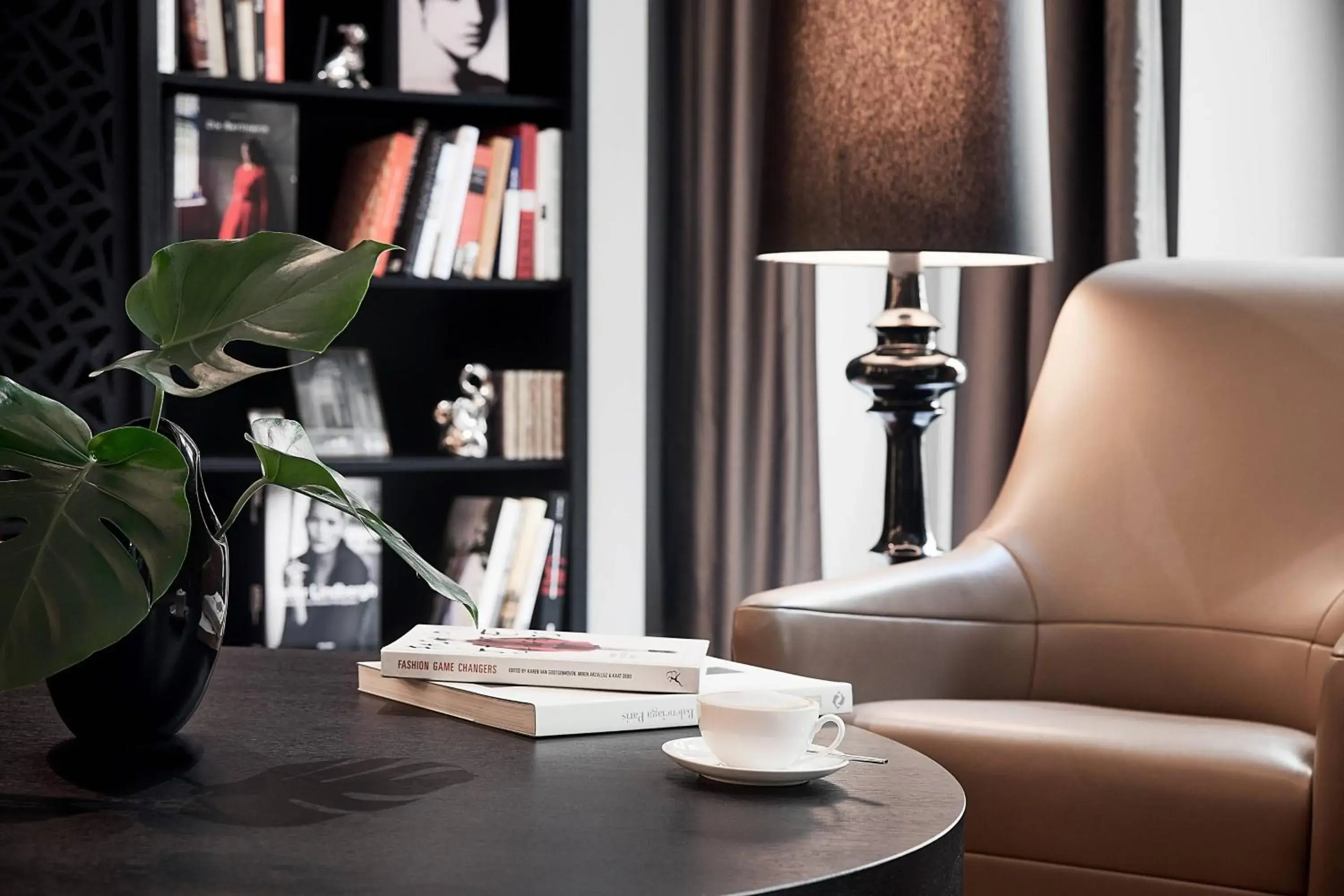 Lobby or reception in Roomers Berlin Steinplatz, Autograph Collection Lobby or reception in Roomers Berlin Steinplatz, Autograph Collection