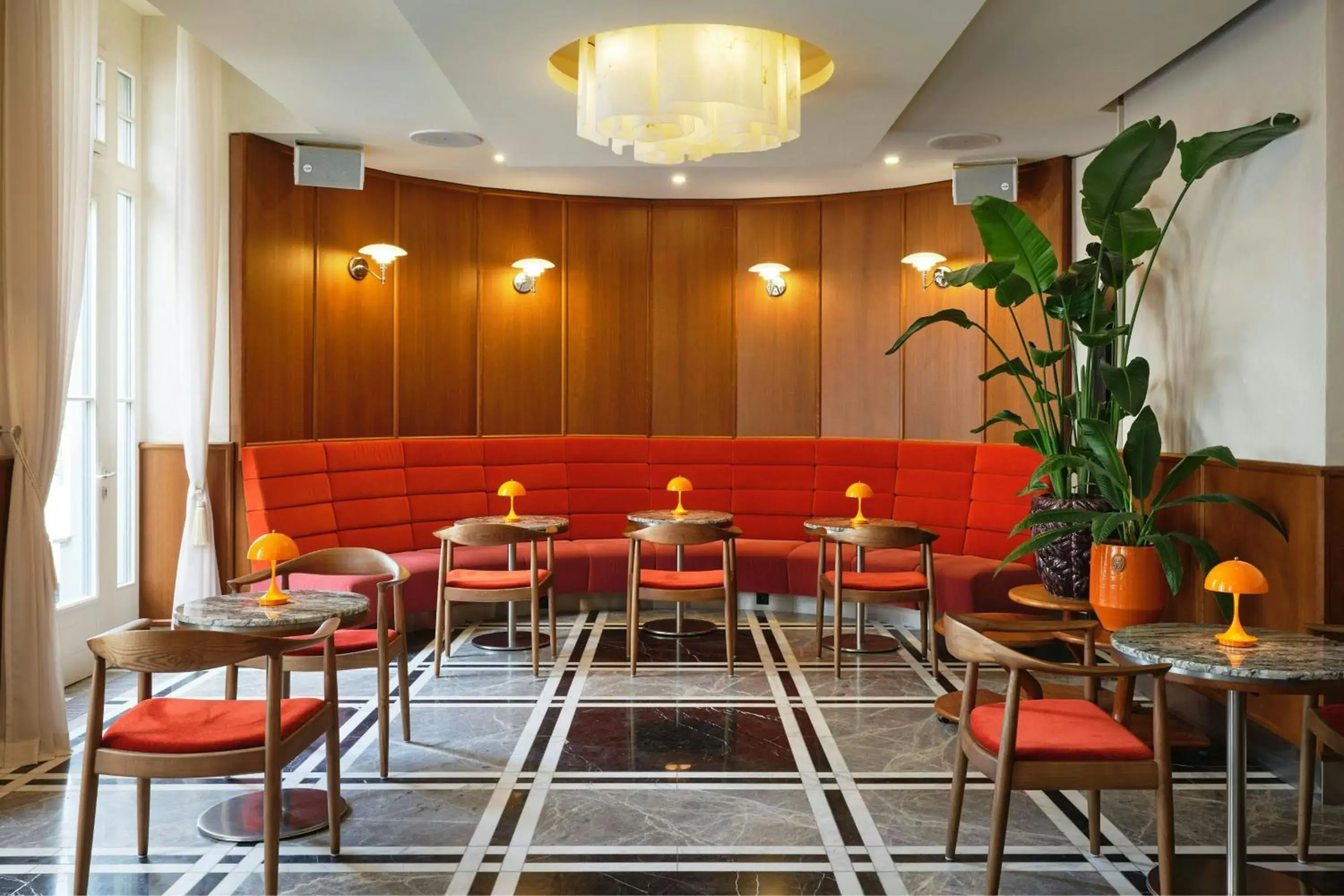 Restaurant/places to eat in Roomers Berlin Steinplatz, Autograph Collection Restaurant/places to eat in Roomers Berlin Steinplatz, Autograph Collection