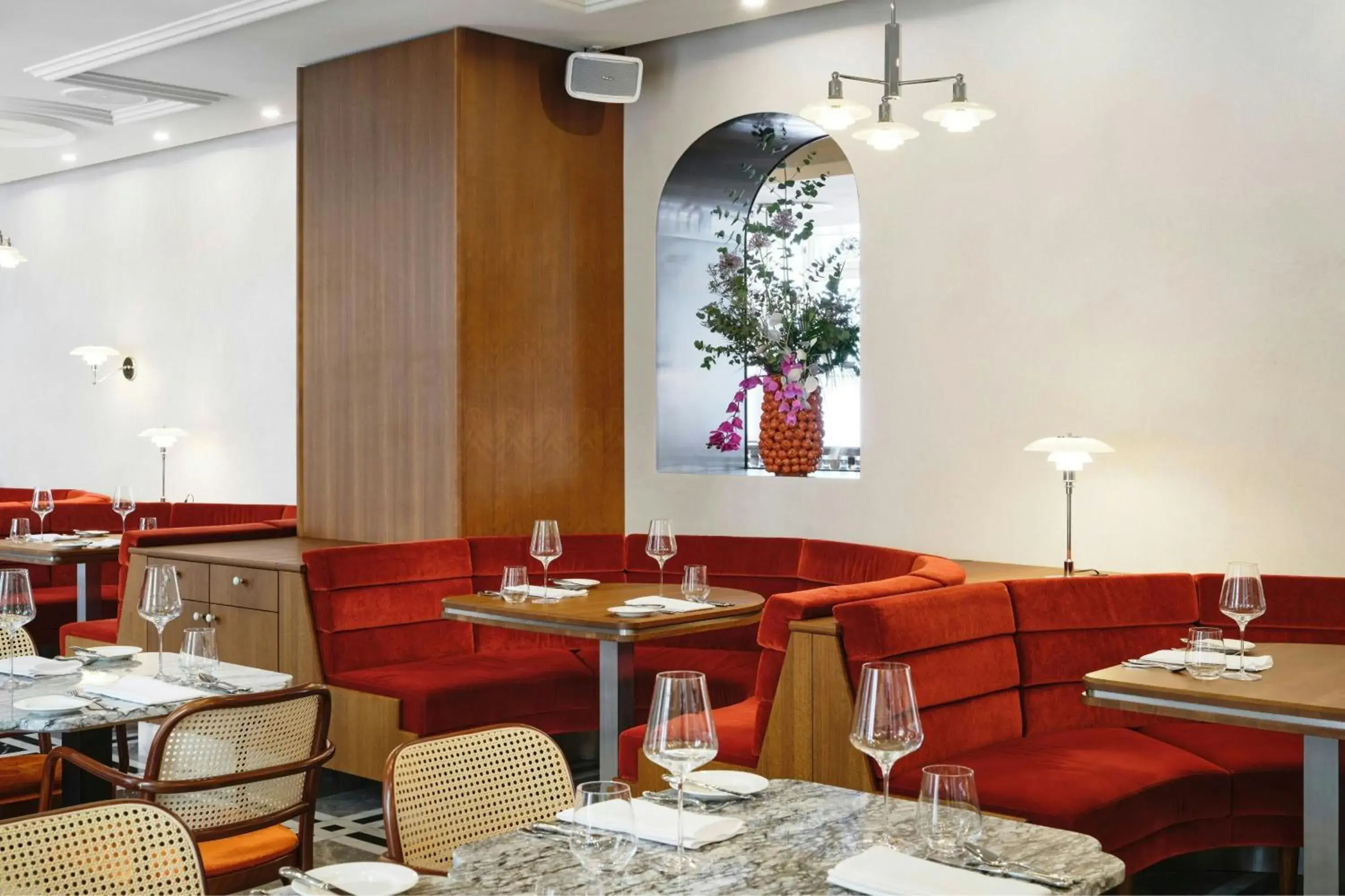 Restaurant/places to eat in Roomers Berlin Steinplatz, Autograph Collection Restaurant/places to eat in Roomers Berlin Steinplatz, Autograph Collection