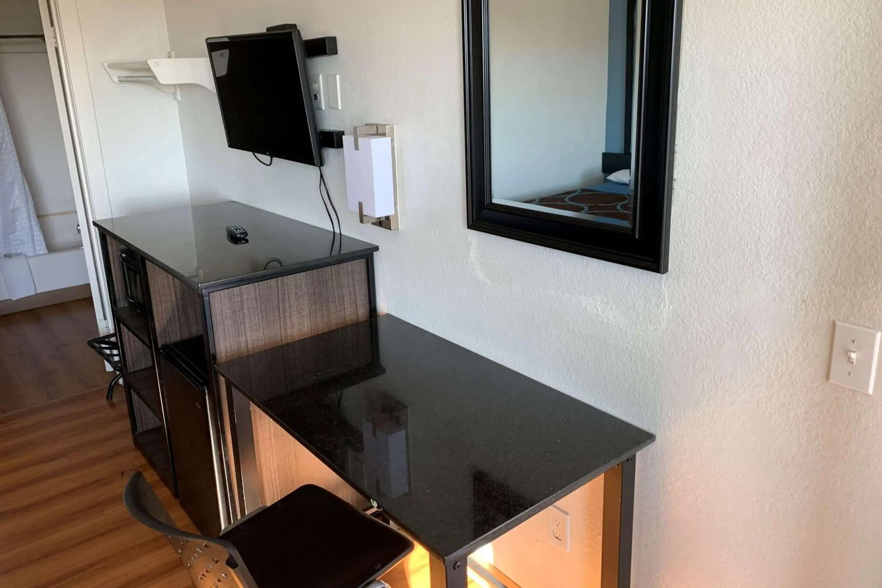 Photo of the whole room in Super 8 by Wyndham Phoenix West Photo of the whole room in Super 8 by Wyndham Phoenix West