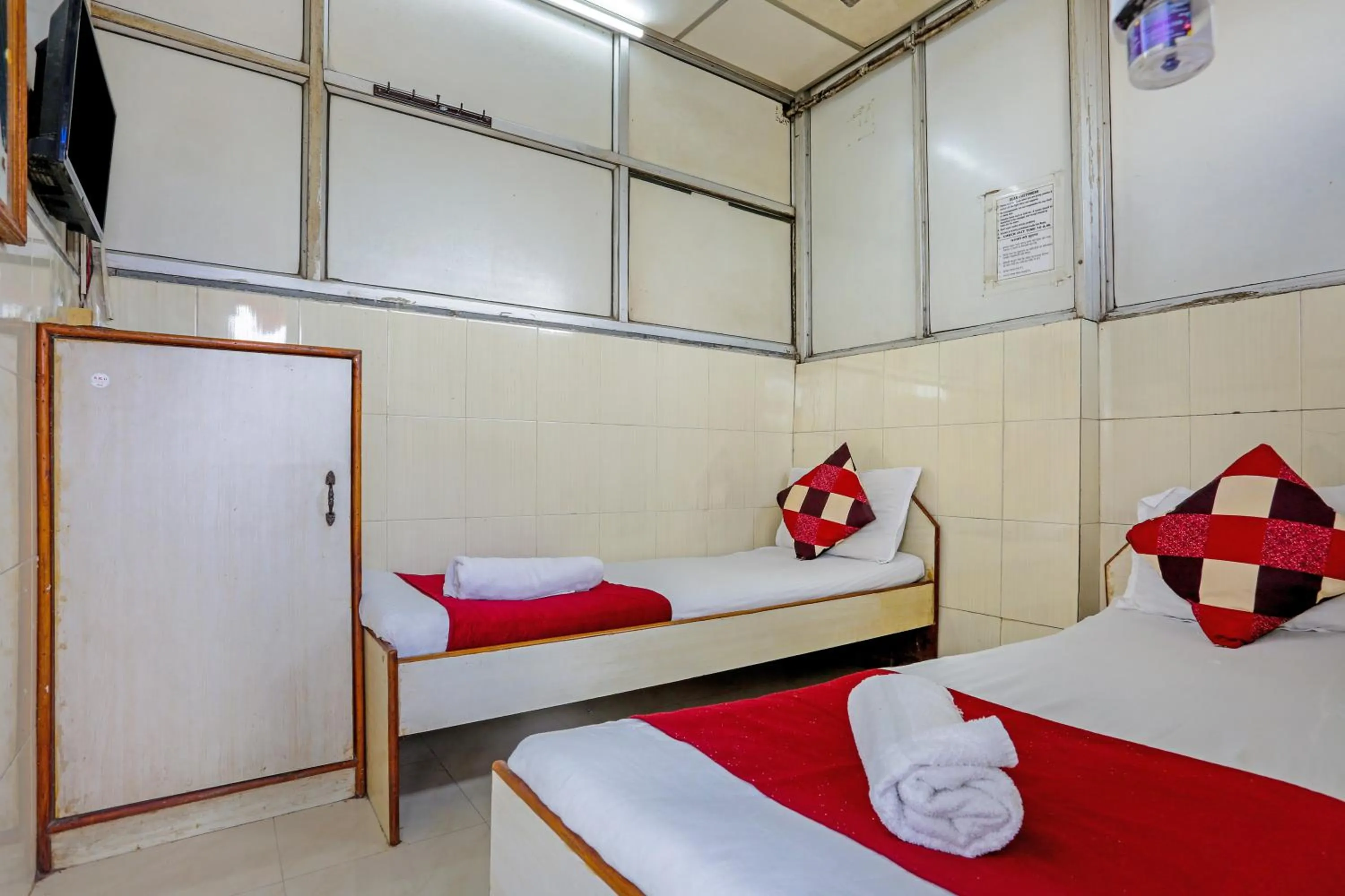 Photo of the whole room, Bed in HOTEL GOLDEN PLAZA