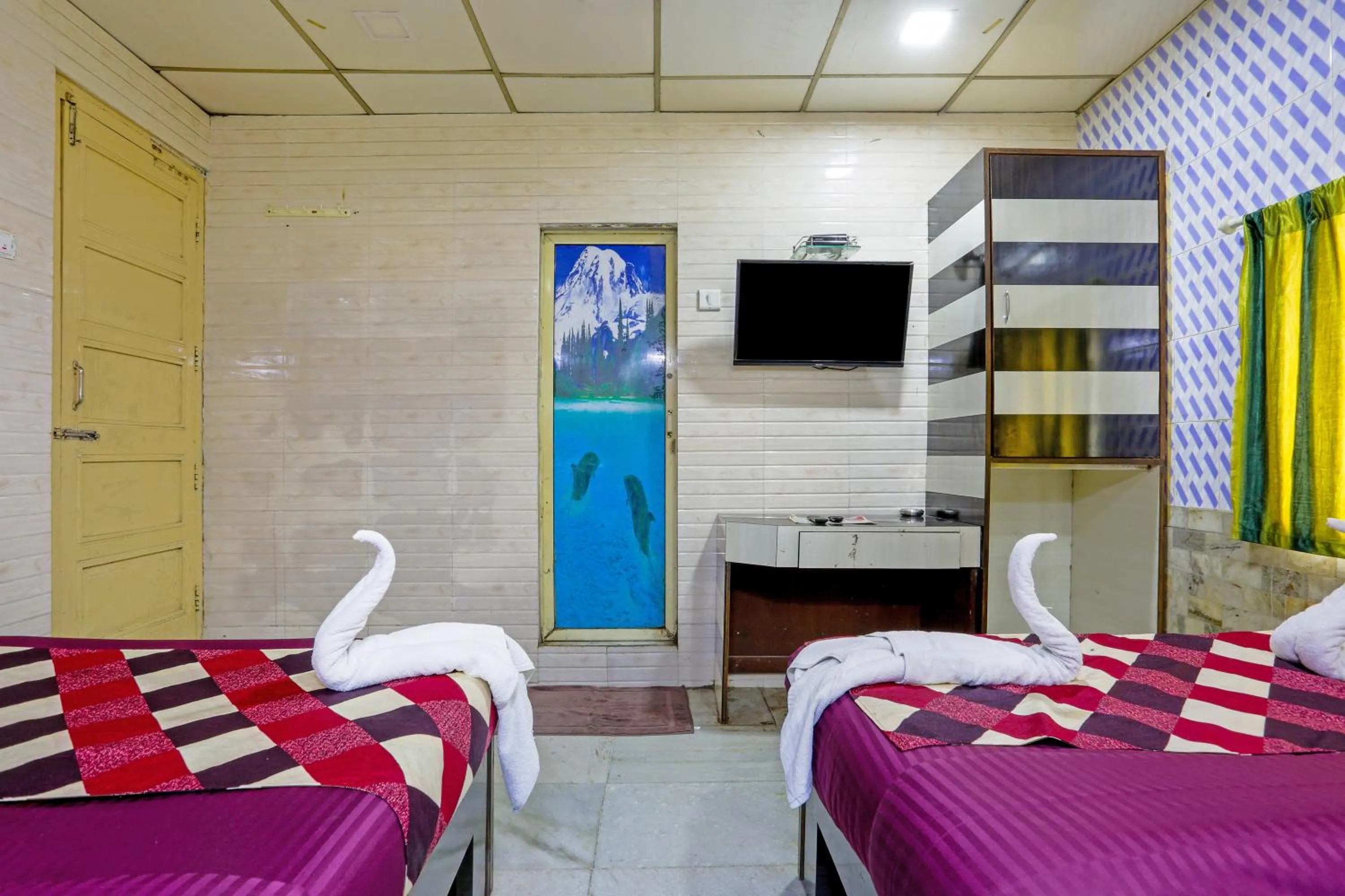 Bed in HOTEL GOLDEN PLAZA