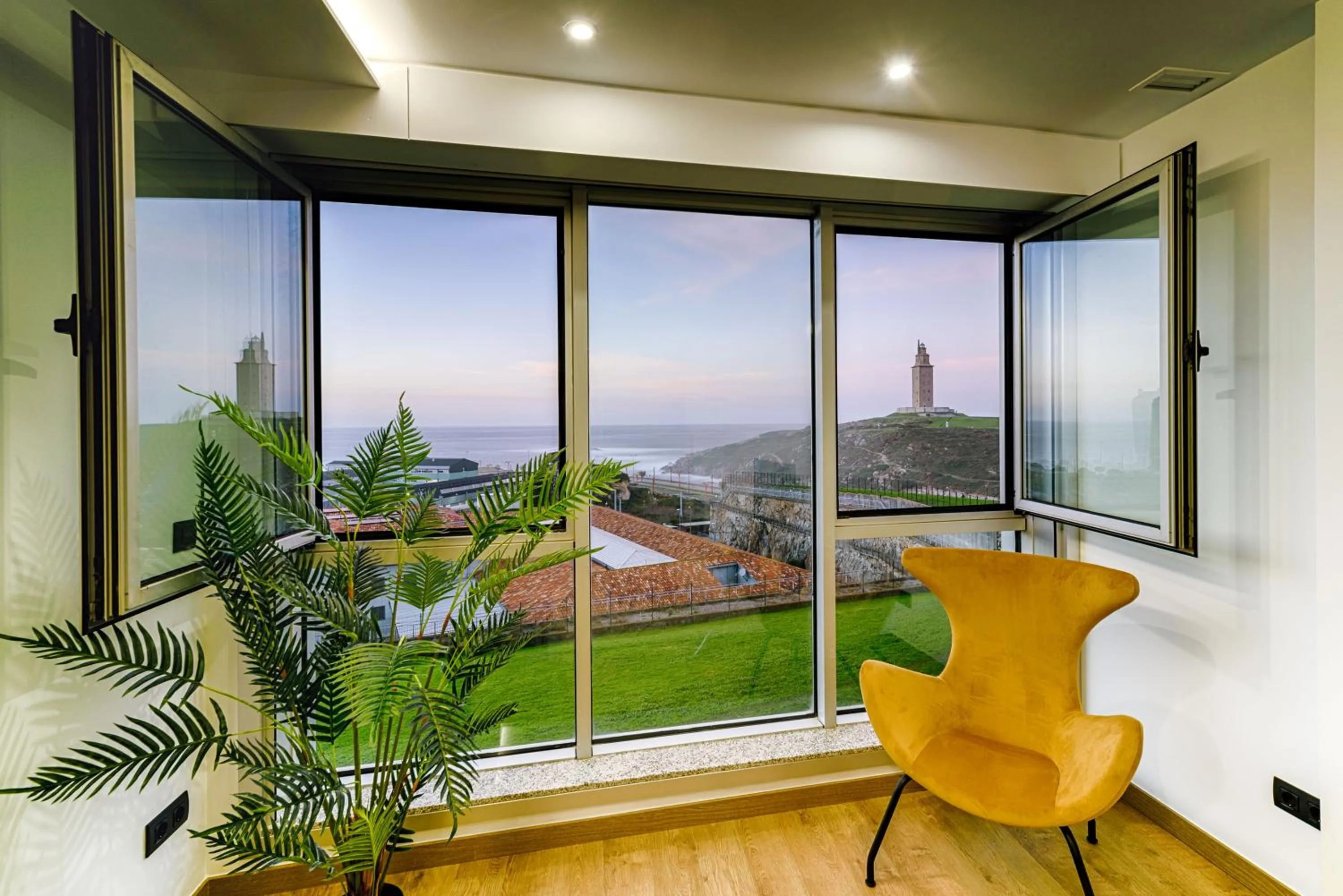 Living room in TH Apartments by Como en Casa