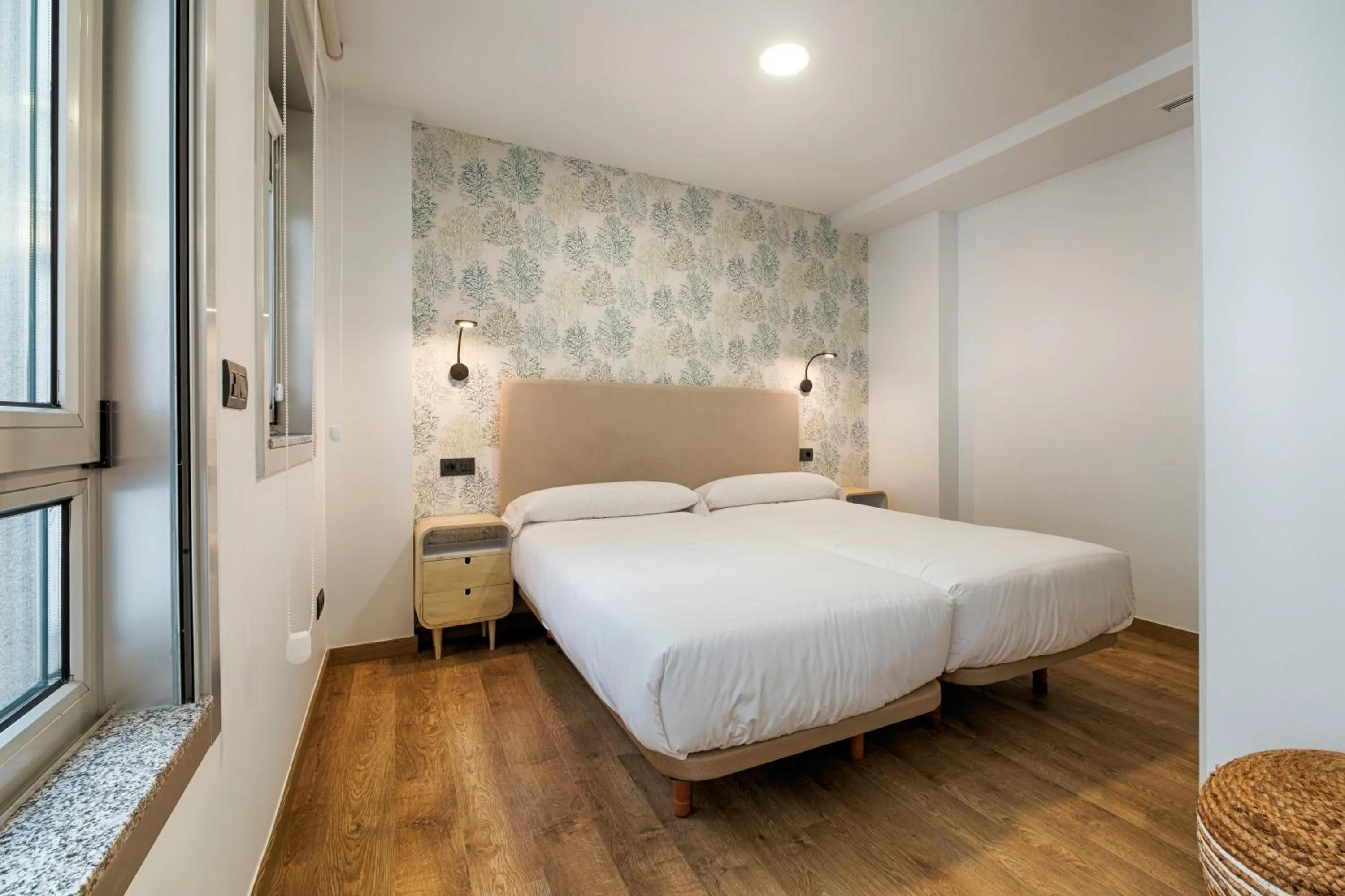 Bedroom, Bed in TH Apartments by Como en Casa