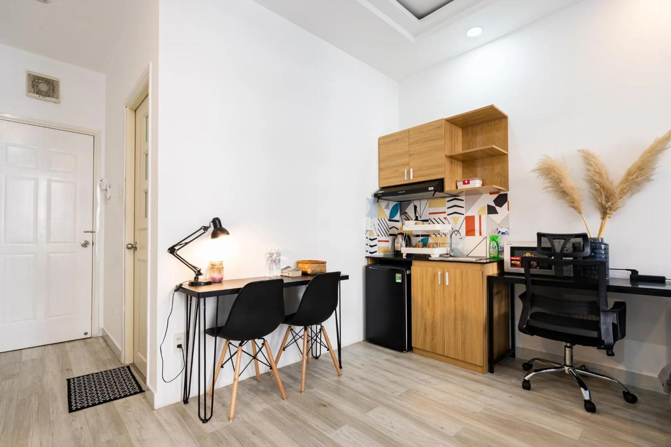 Day in Friday Saigon Centre Homestay