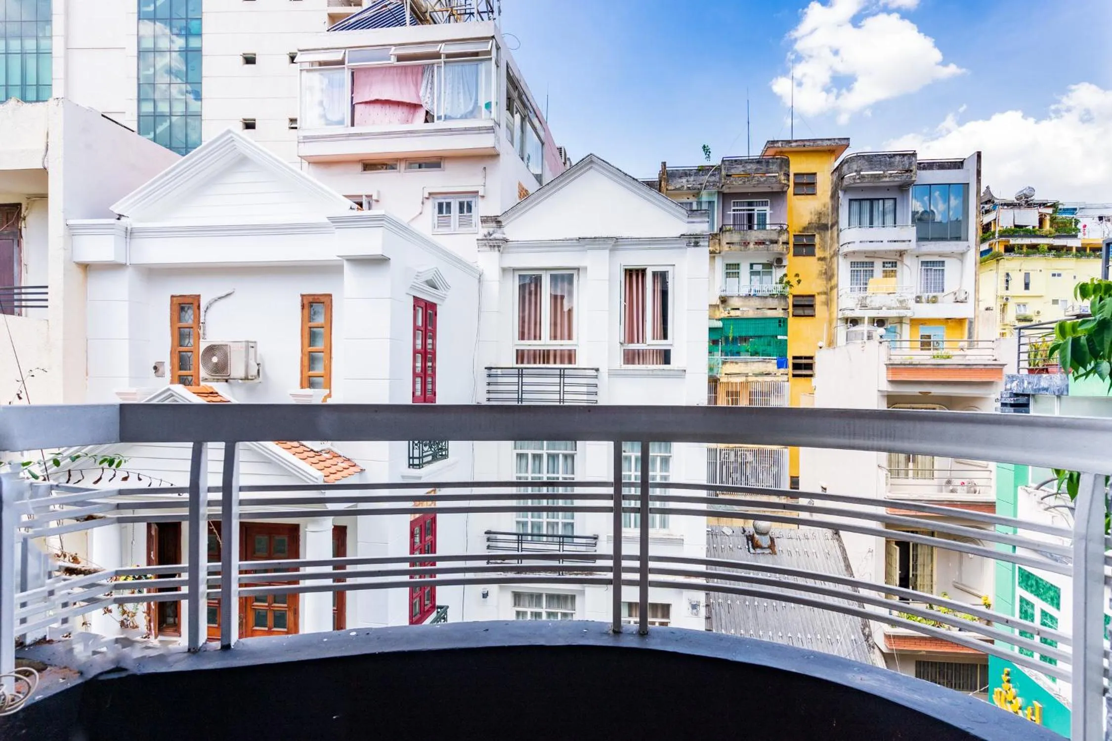 Day in Friday Saigon Centre Homestay