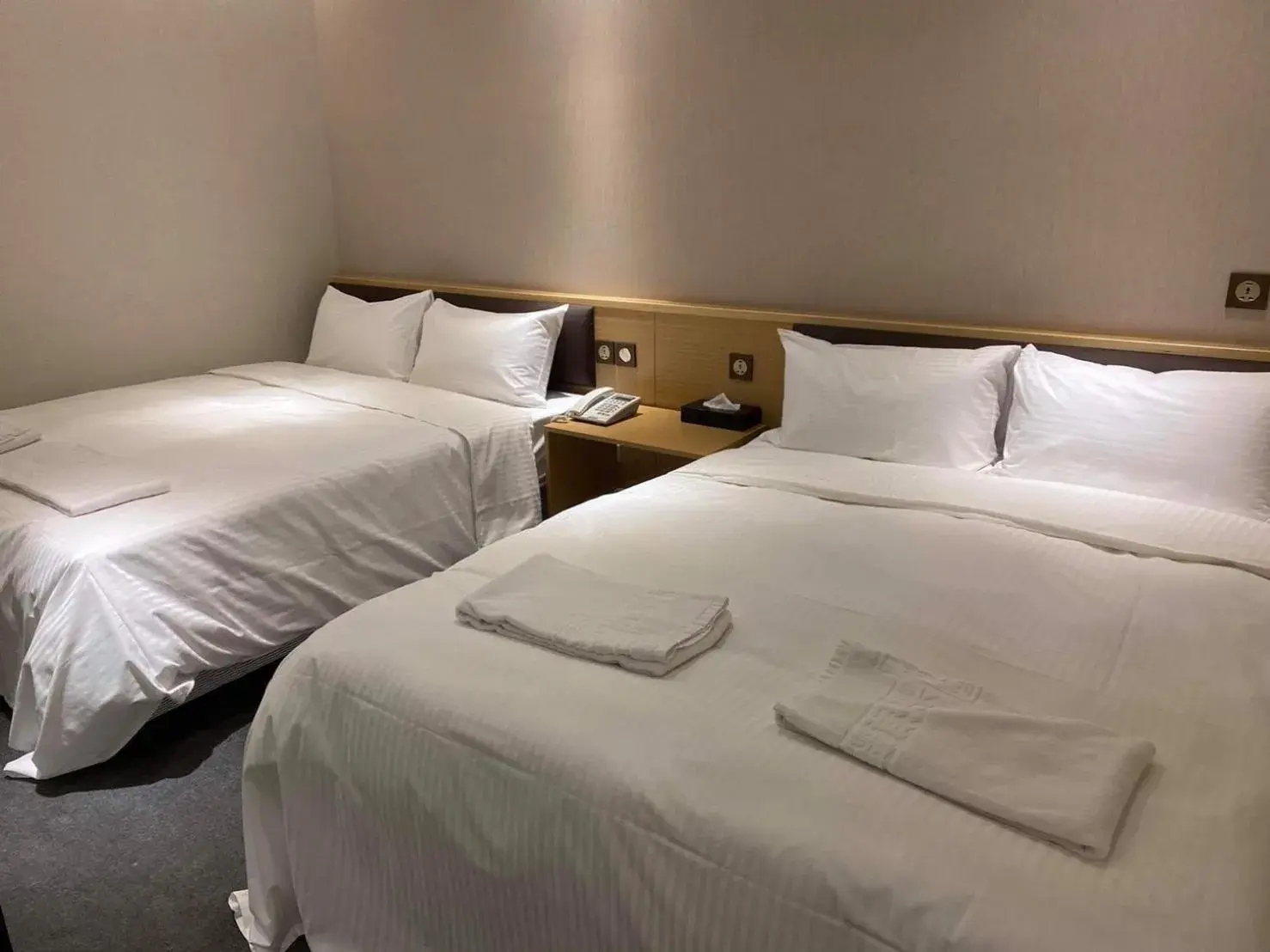 Quadruple Room without Window in Michi Hotel - Zhongli Quadruple Room without Window in Michi Hotel - Zhongli