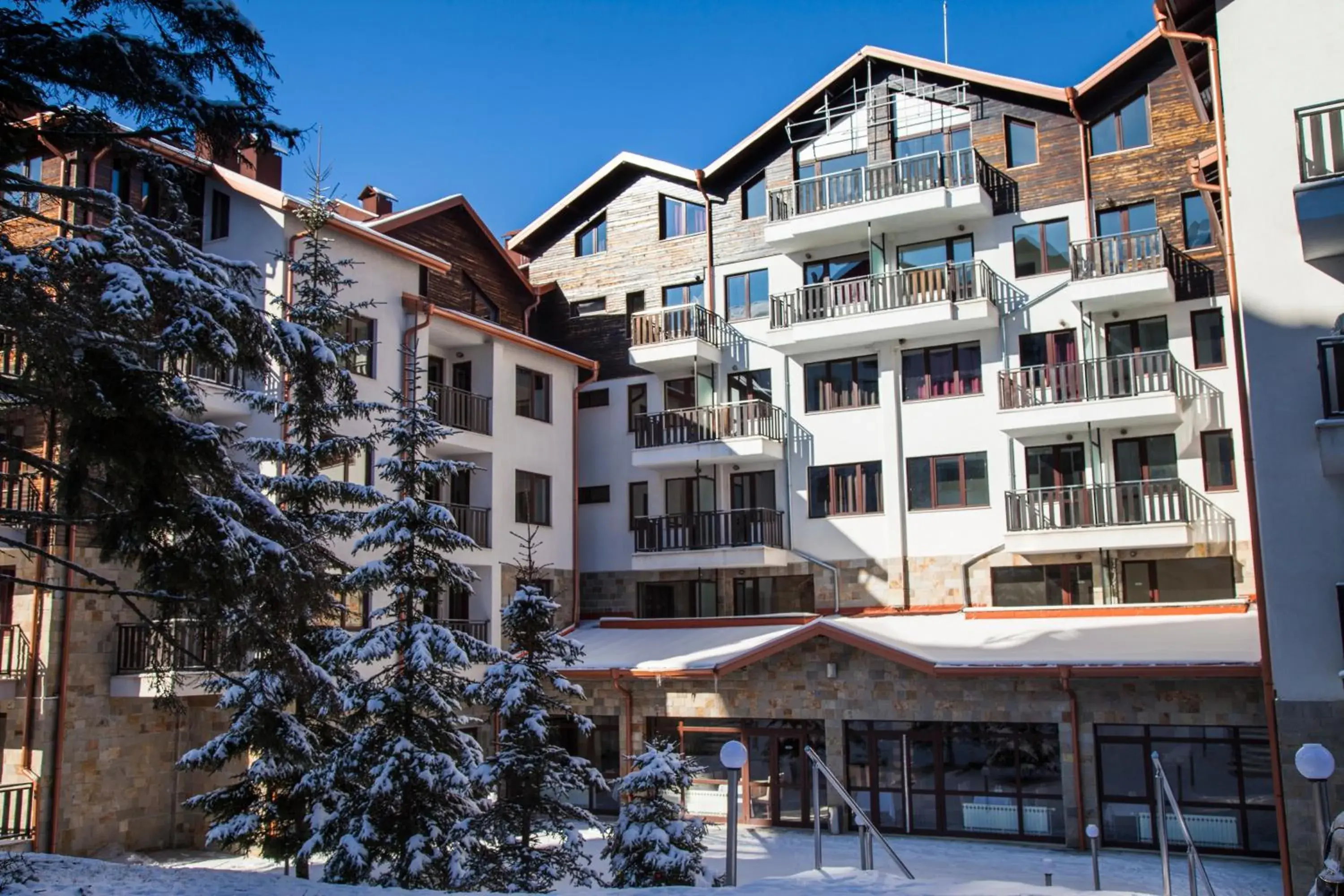 Property building in Borovets Green Hotel Property building in Borovets Green Hotel