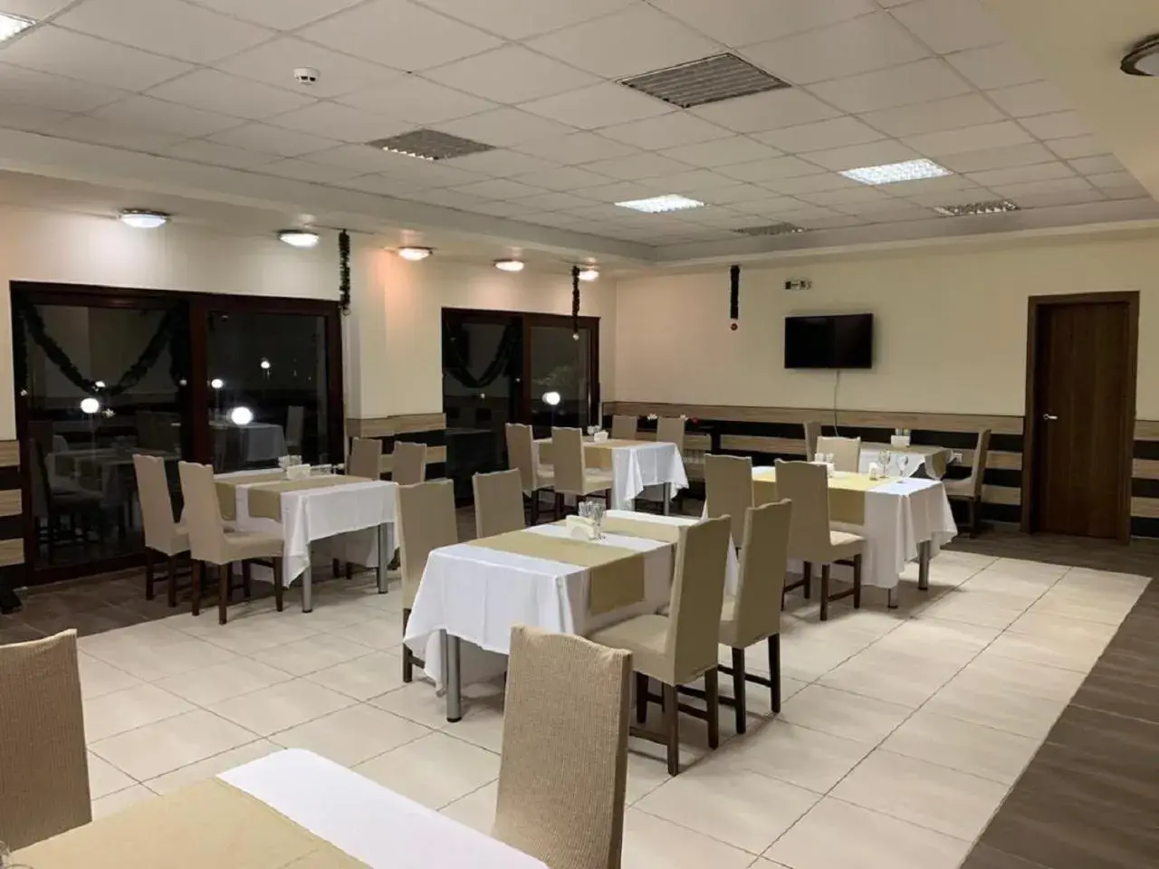 Restaurant/places to eat in Borovets Green Hotel Restaurant/places to eat in Borovets Green Hotel