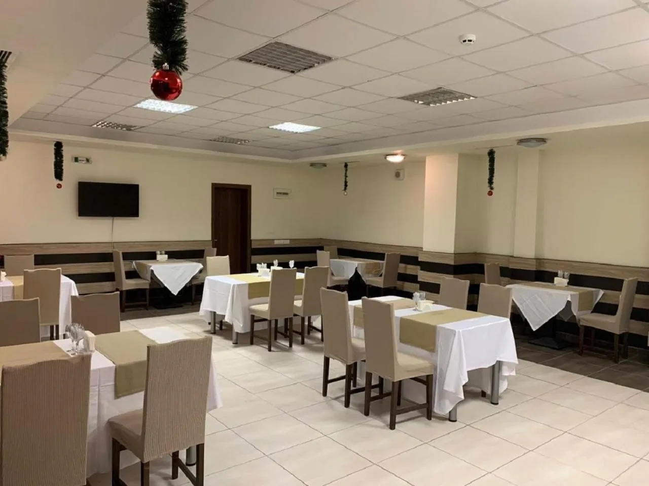 Restaurant/places to eat in Borovets Green Hotel