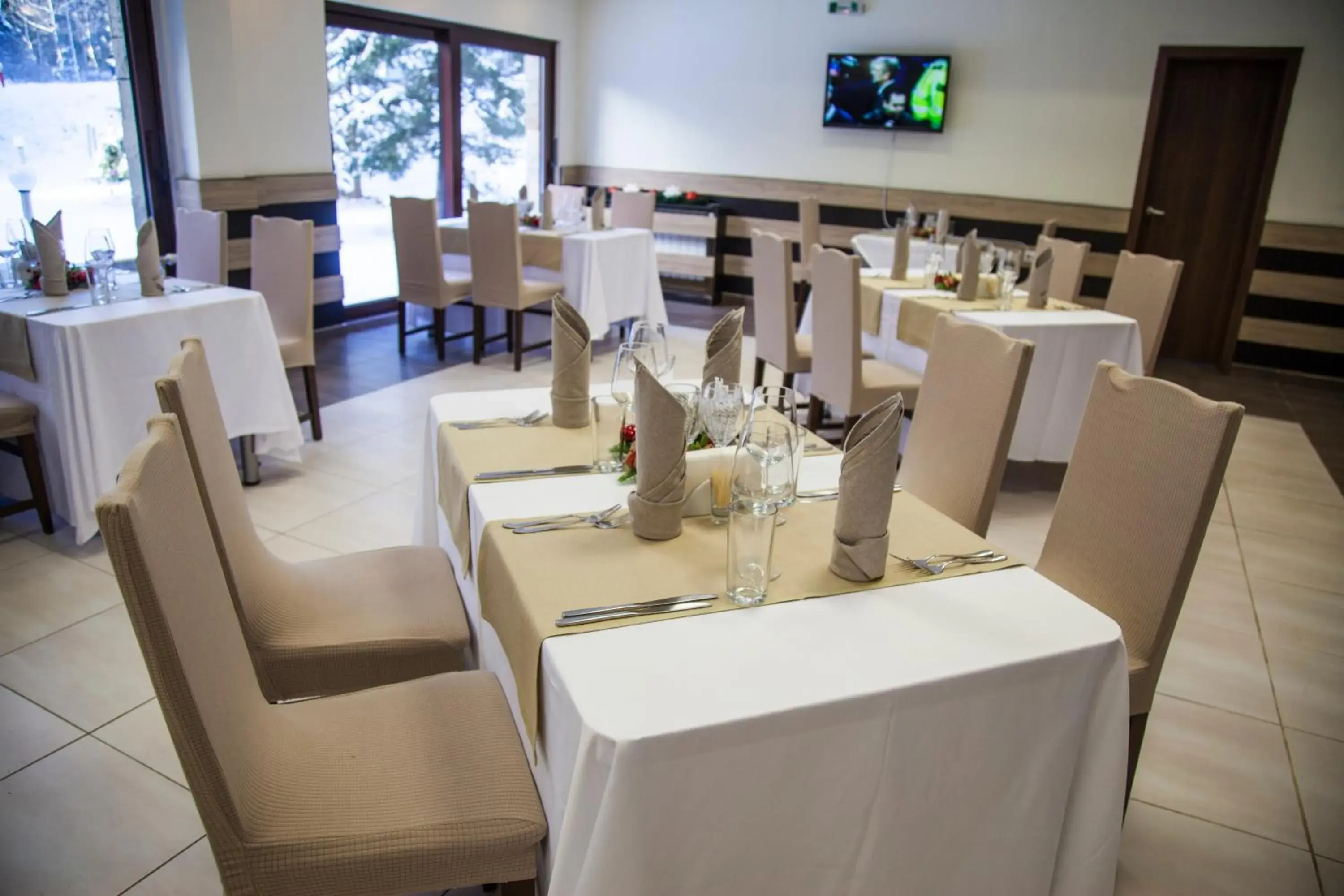 Restaurant/places to eat in Borovets Green Hotel Restaurant/places to eat in Borovets Green Hotel