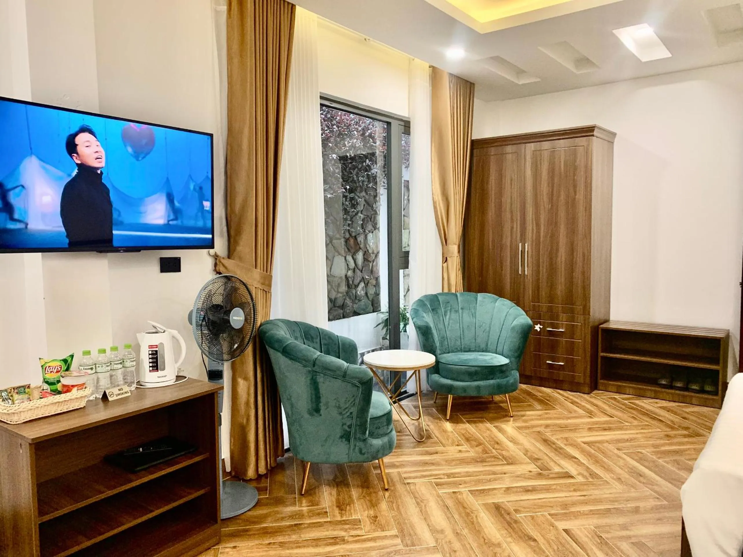 TV and multimedia in Crown Dalat Hotel