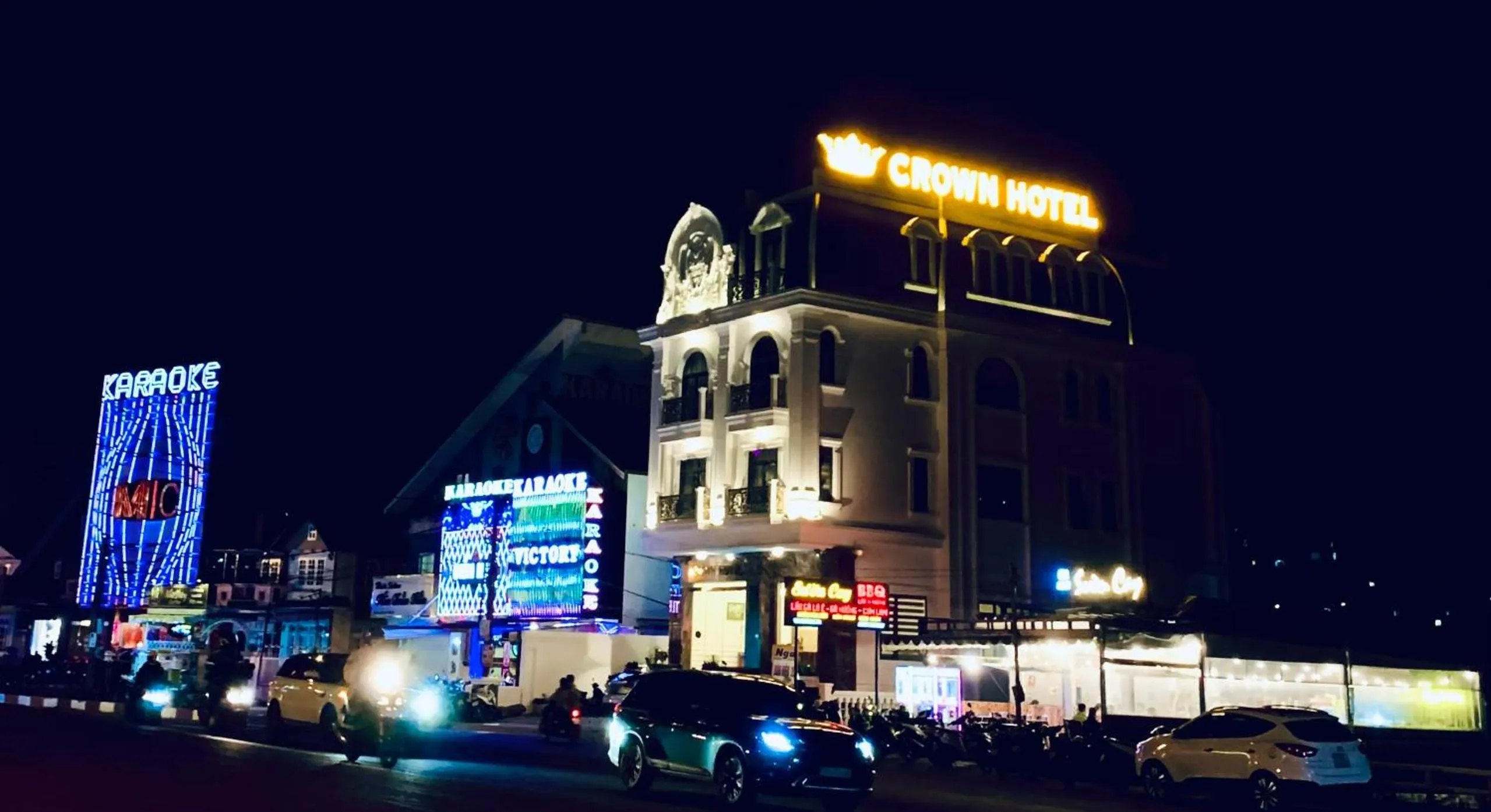 Crown Dalat Hotel