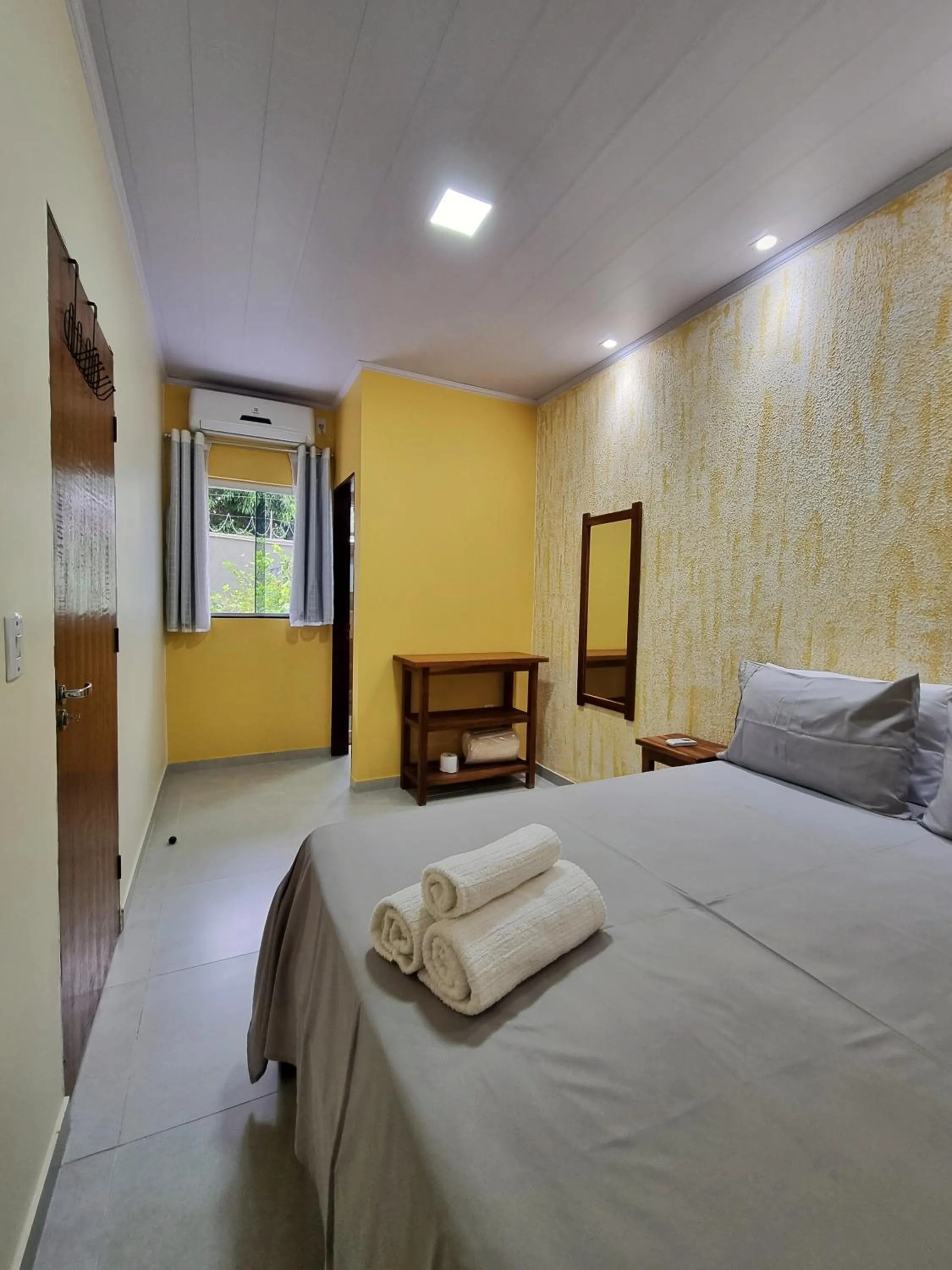 Bedroom, Bed in Village São Jorge - Guest Apartment