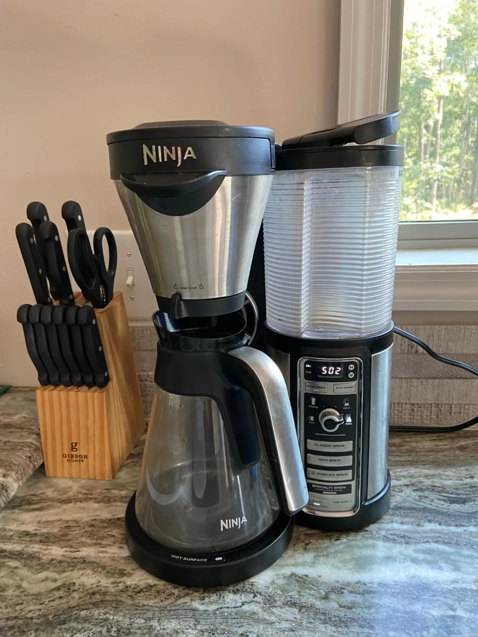 Kitchen or kitchenette in Swan Lake Resort