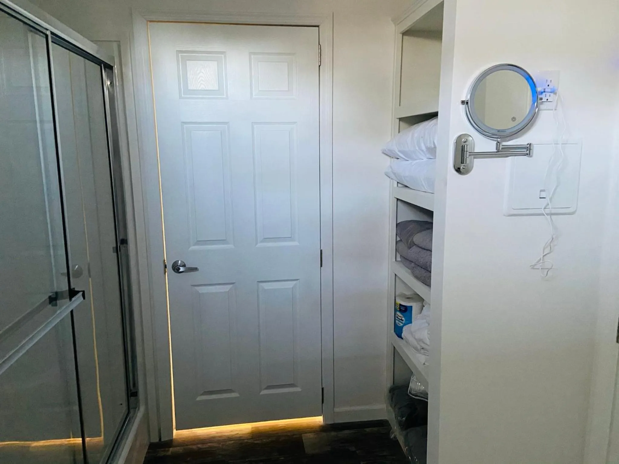 Bathroom in Swan Lake Resort