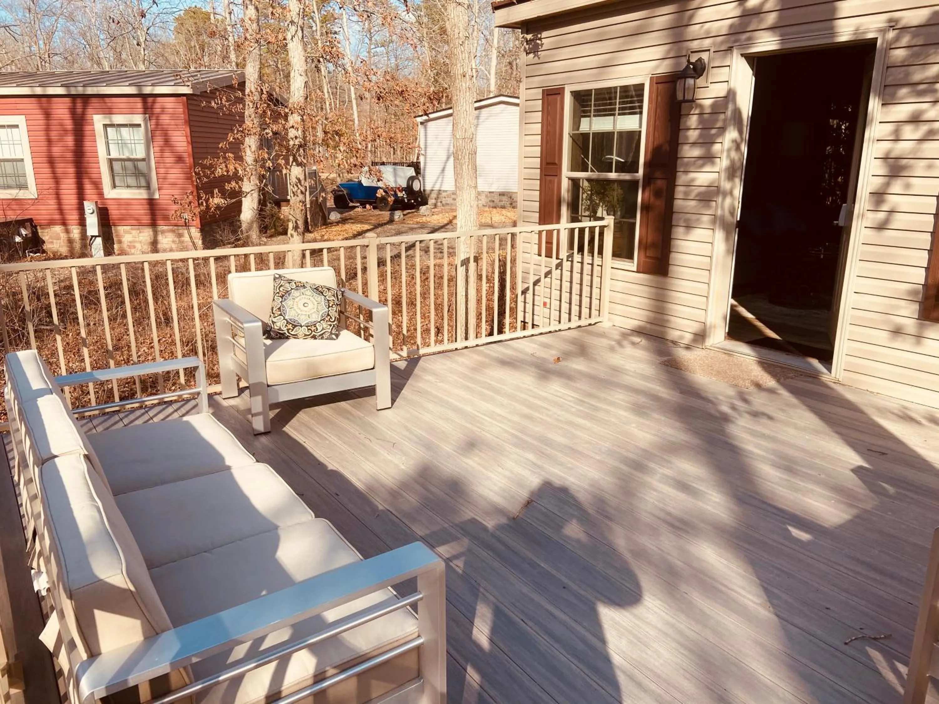 Balcony/Terrace in Swan Lake Resort