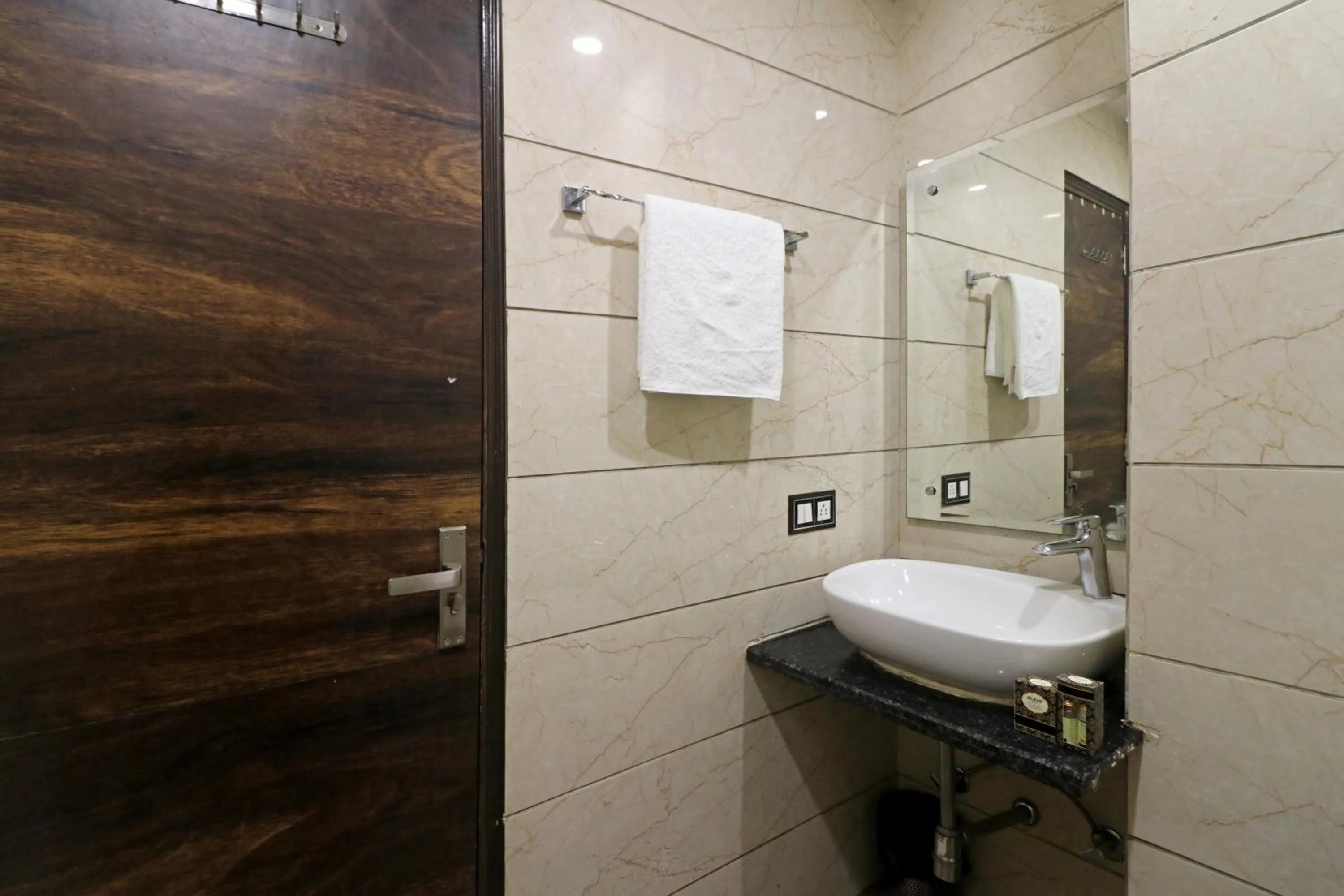 Bathroom in Hotel Mannat international by Mannat