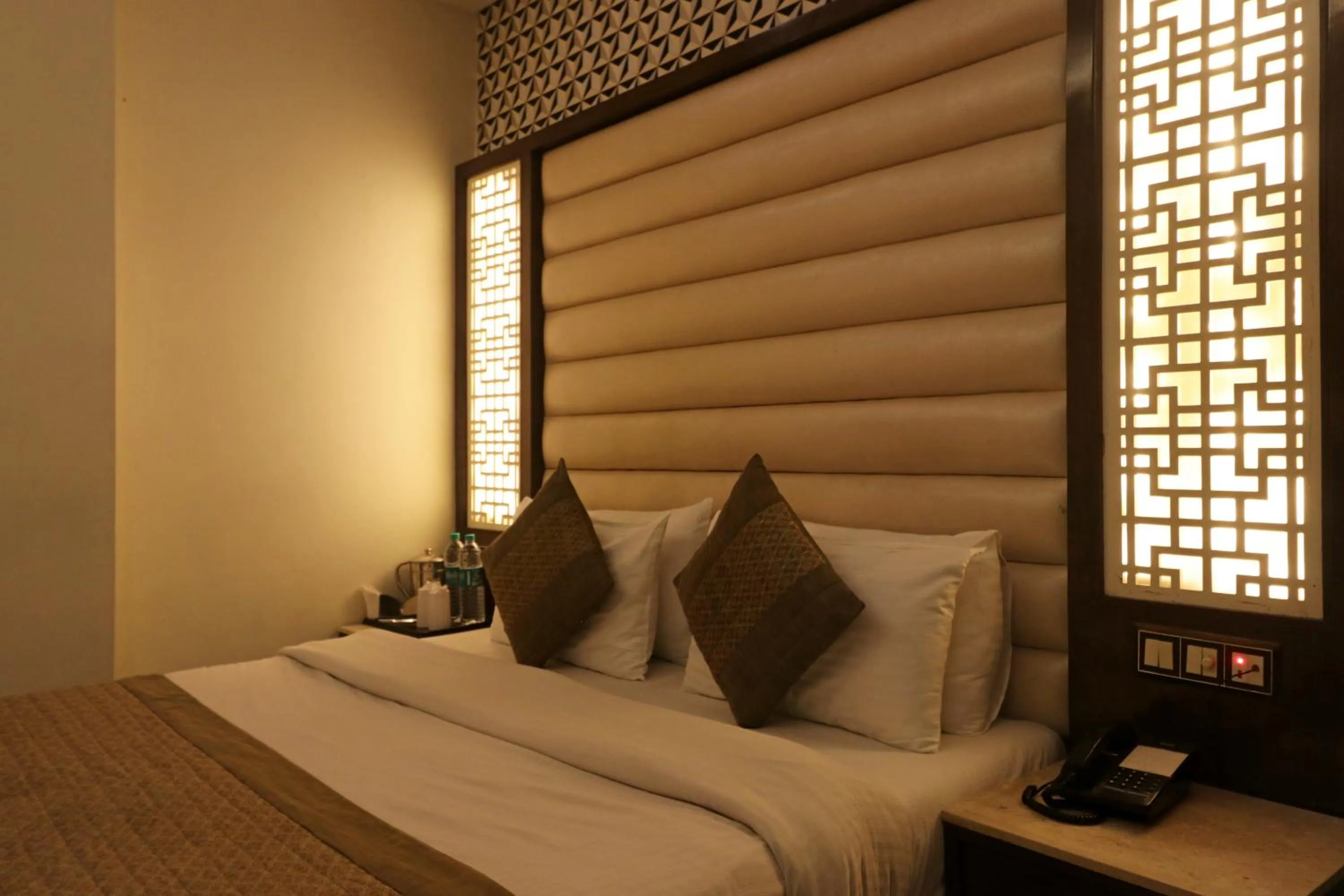 Bed in Hotel Mannat international by Mannat