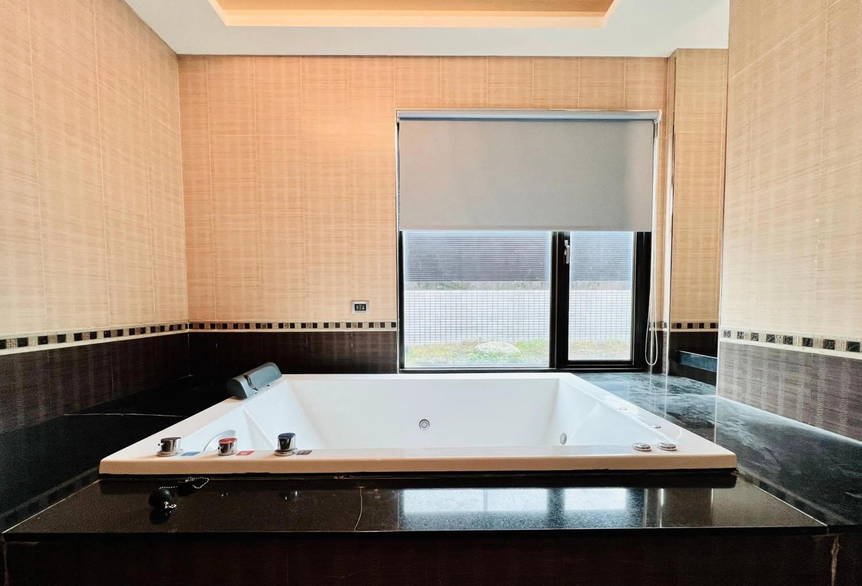 Bathroom in Motel Fabulous