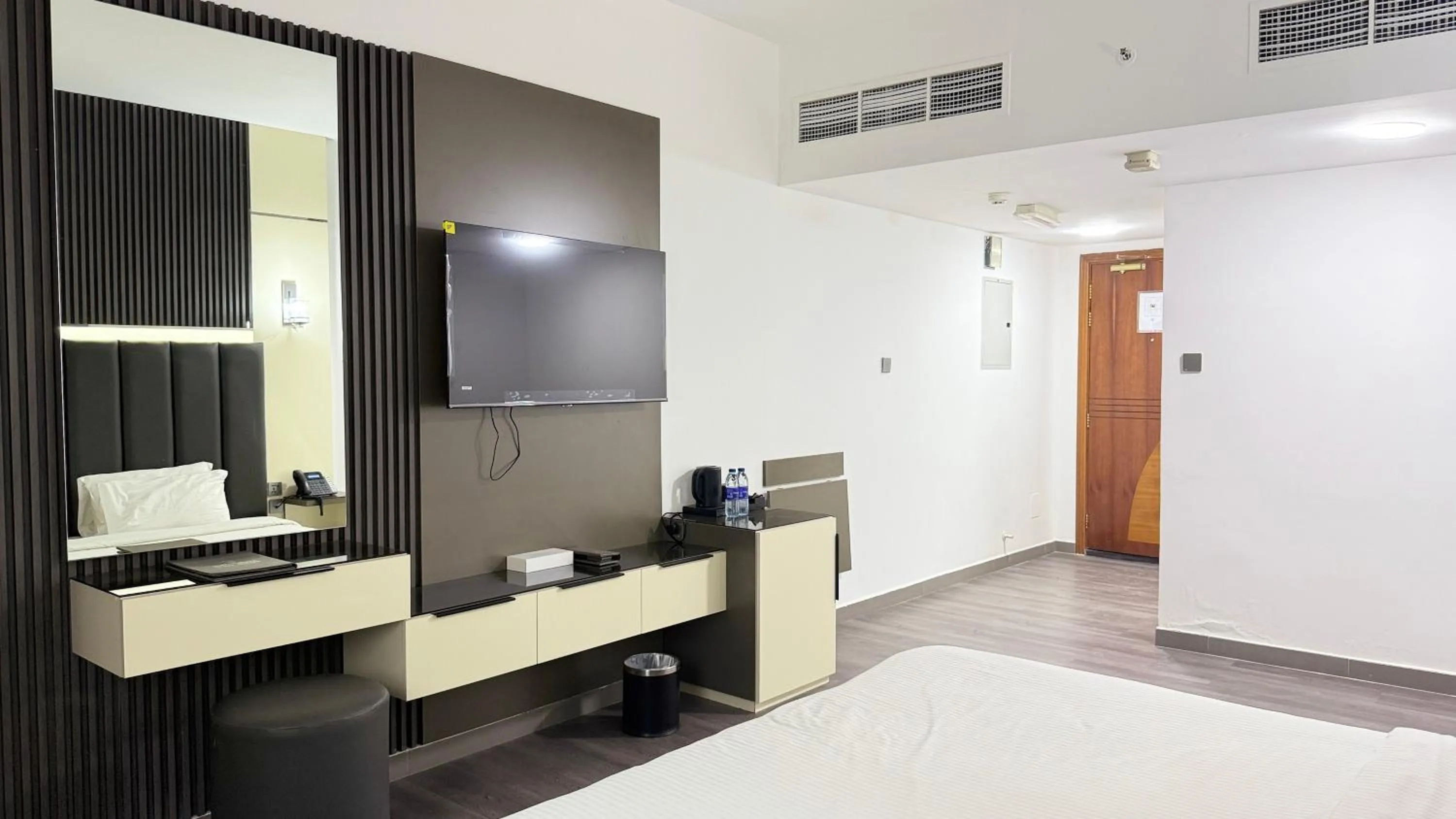 Photo of the whole room, Bed in Palette Sharjah Aparthotel formerly Royal Tulip