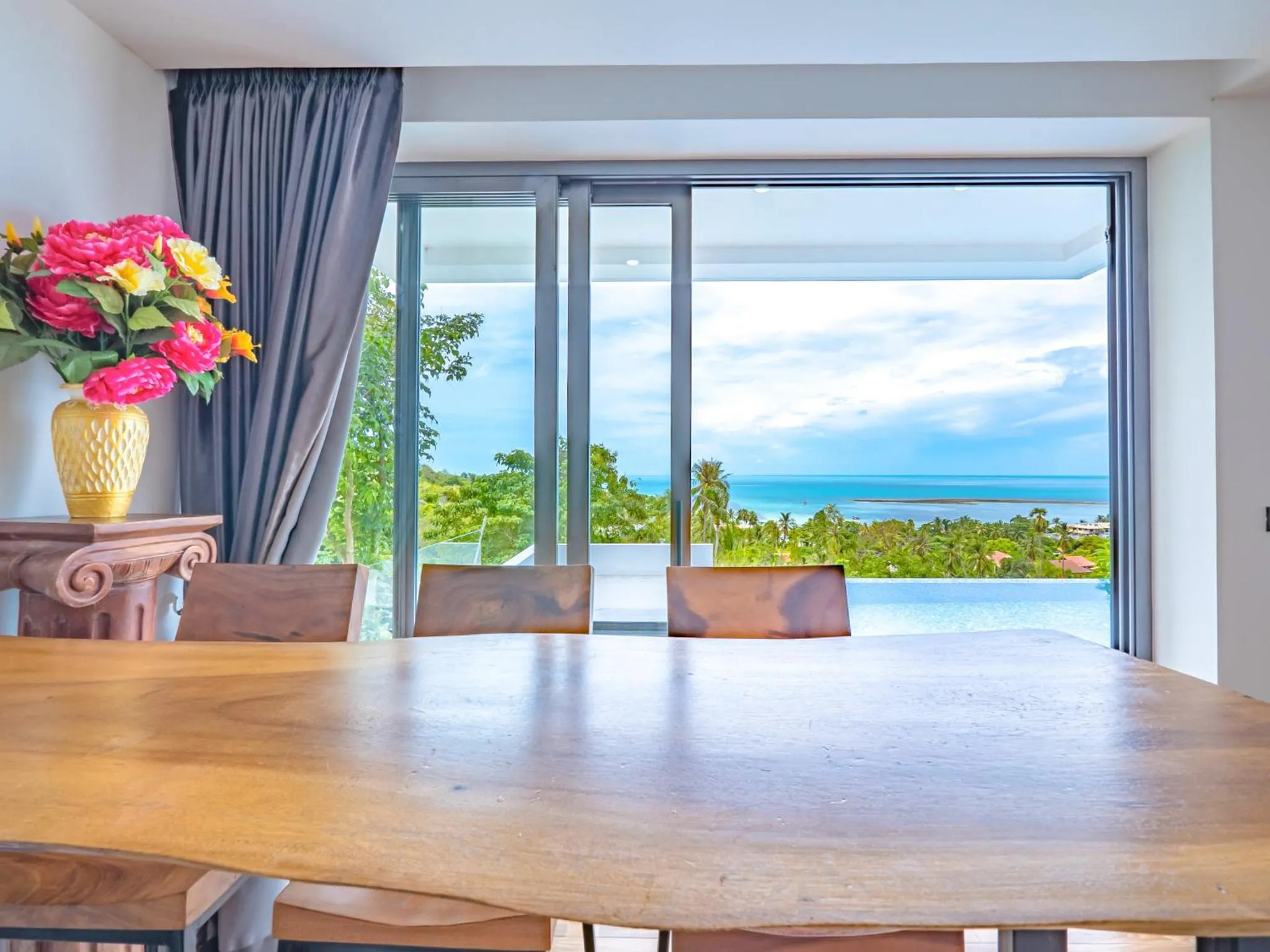 Dining area in Villas Reef View Garden