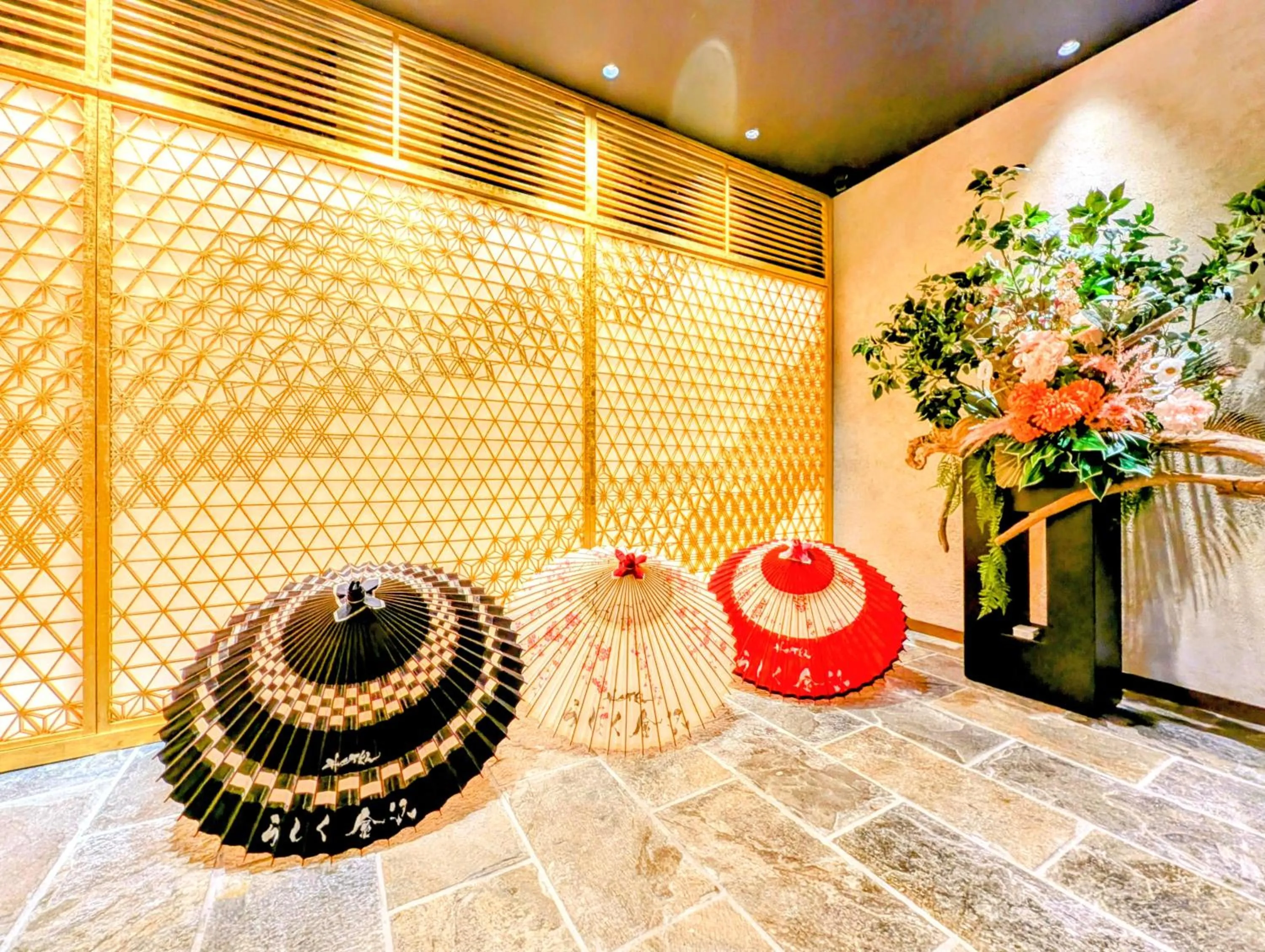 Decorative detail in ひがし茶屋街らしく金沢 Hotel Rashiku kanazawa